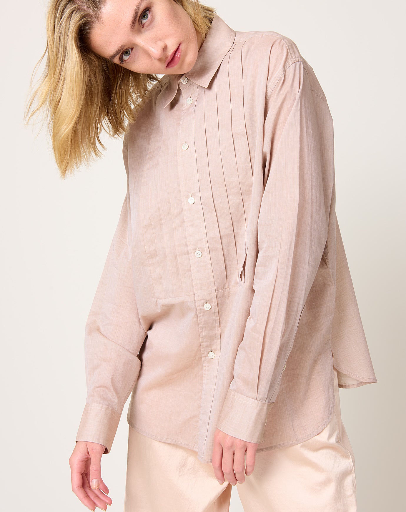 6397 Pleated Frank Shirt in Sand