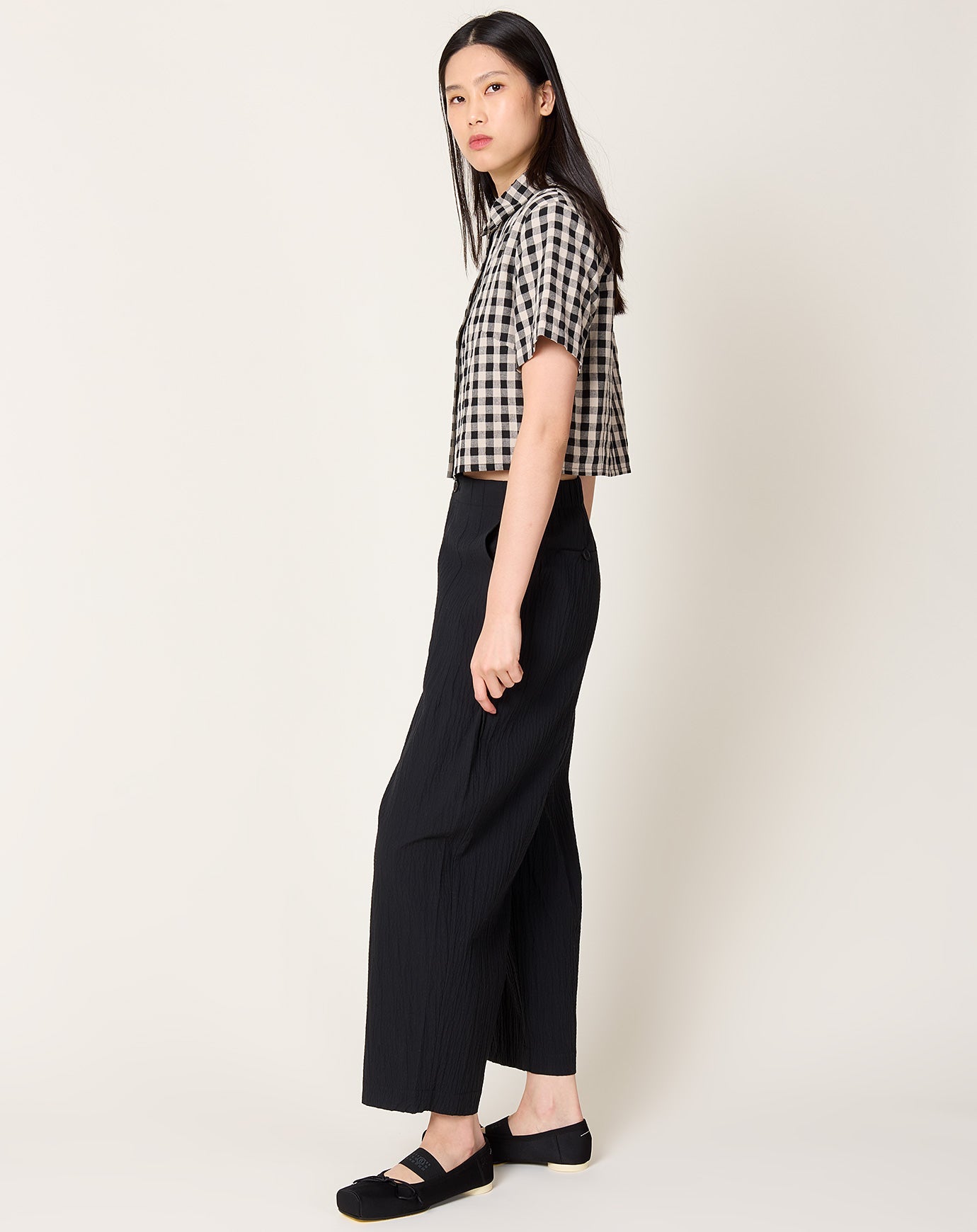7115 by Szeki Gingham Cropped Shirt