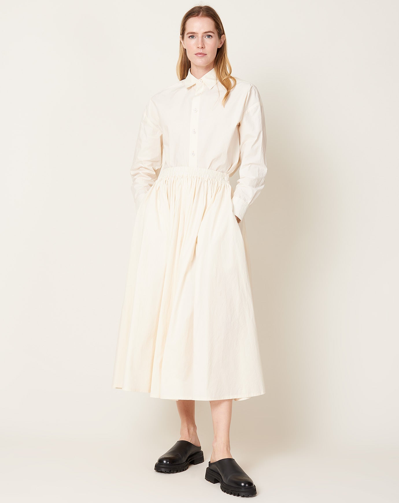 7115 by Szeki Papery Elastic Prairie Skirt in Off White