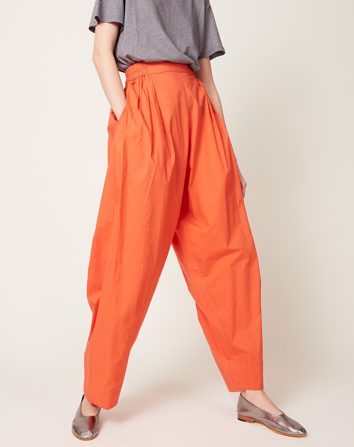 Anaak Jai Pleated Pants in Rouge Orange