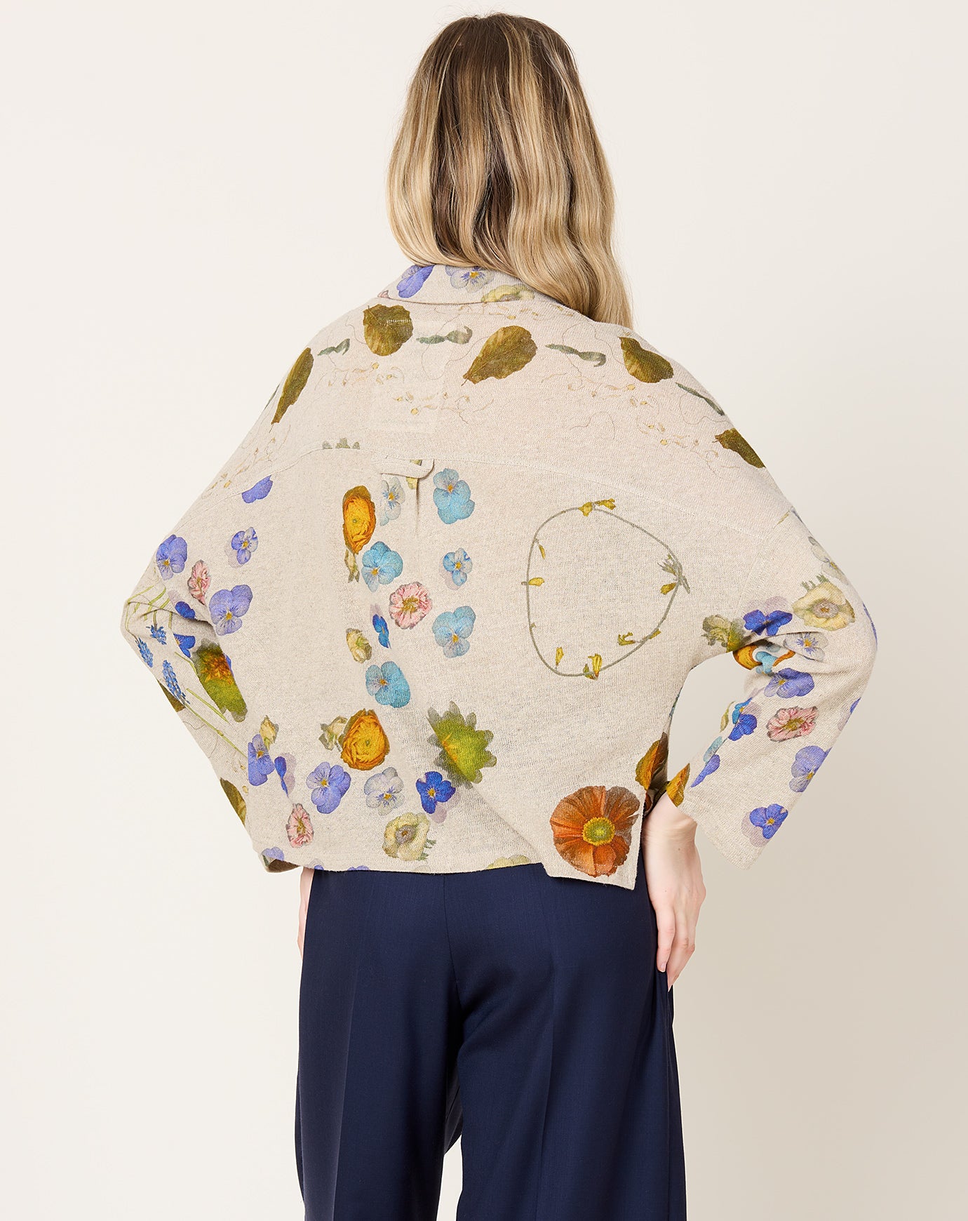 Anntian Jersey Shirt in PRINT M Flowers Cut Out