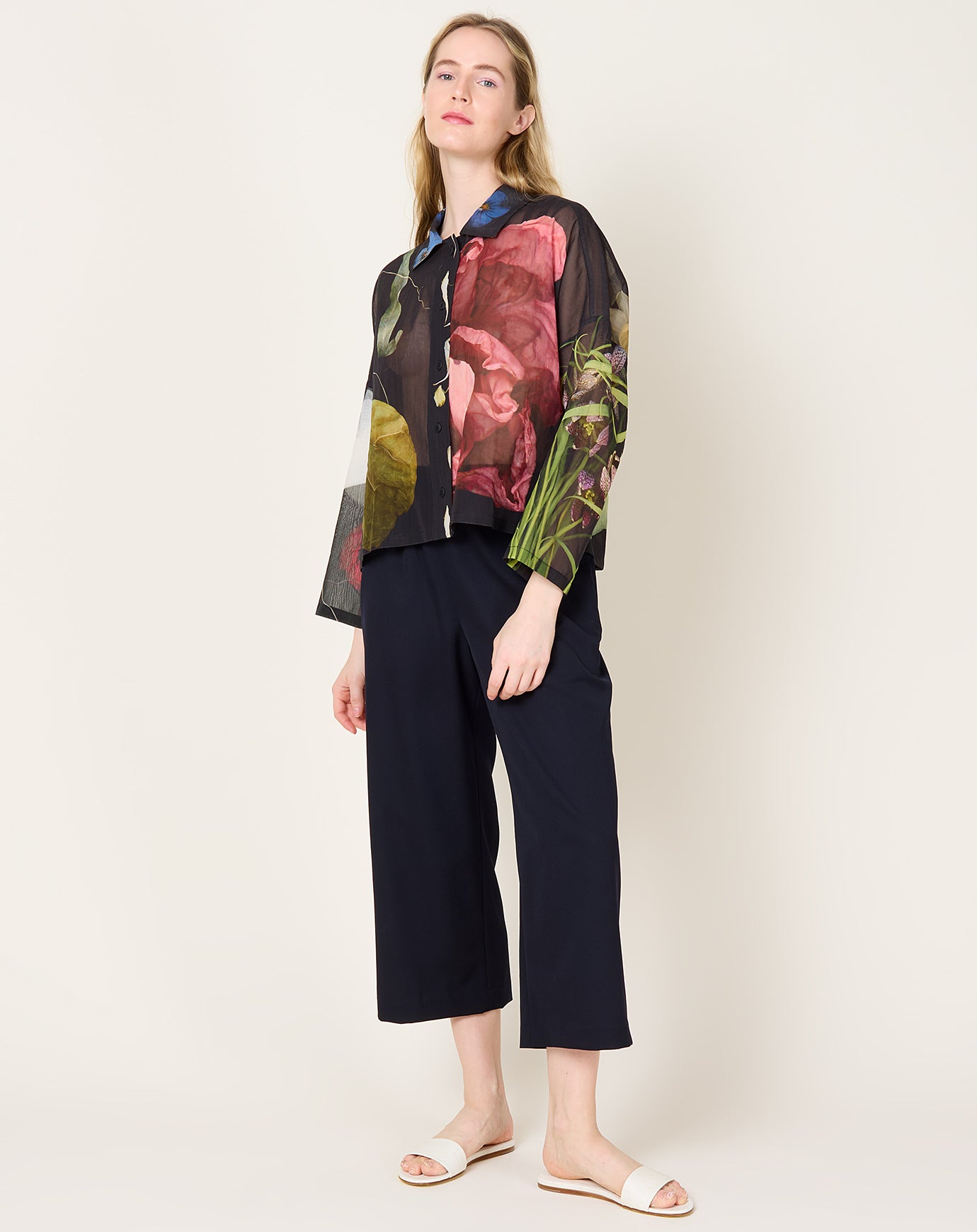 Anntian Shirt in PRINT C Big Flowers