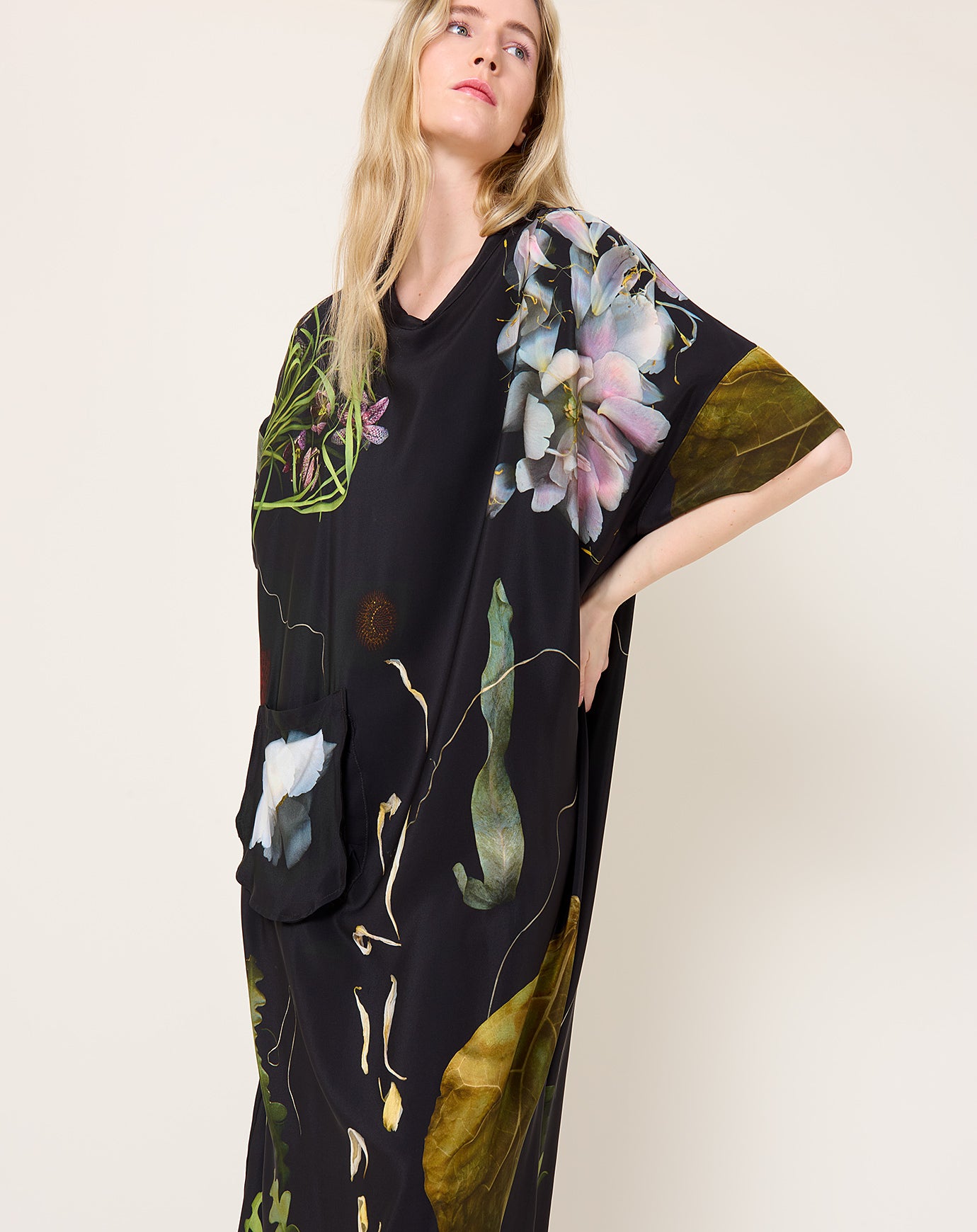 Anntian Silk Dress in PRINT C Big Flowers