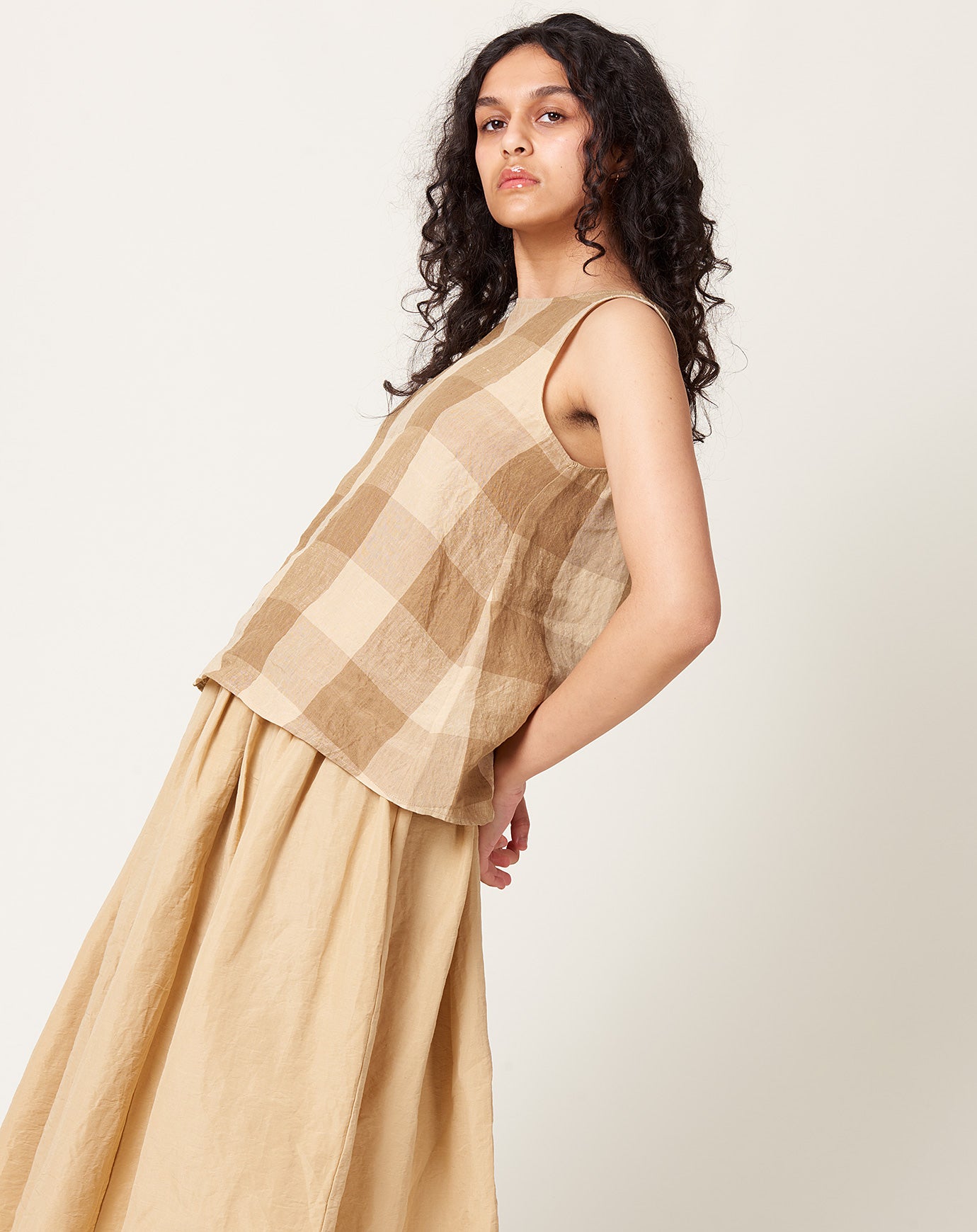 apuntob Macro Vichy Linen Sleeveless Top in Hazelnut