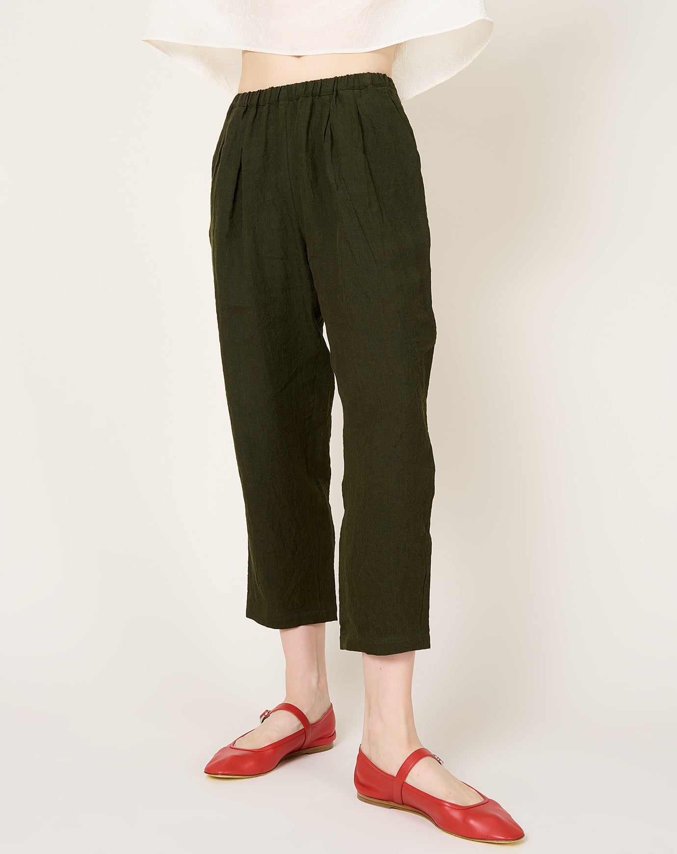 apuntob Pleat Front Linen Trouser in Military Green