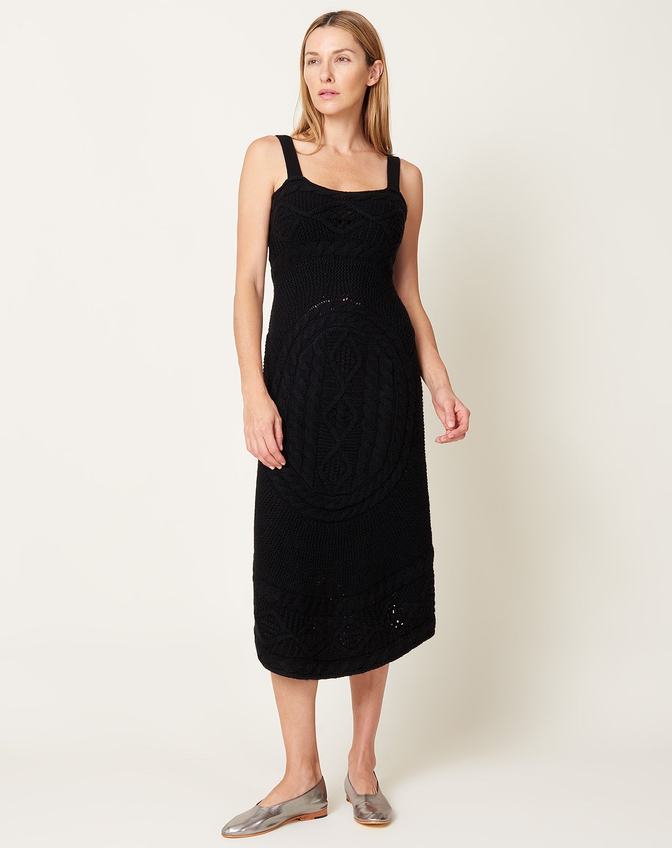 Babaco Round Knit Cable Dress in Black