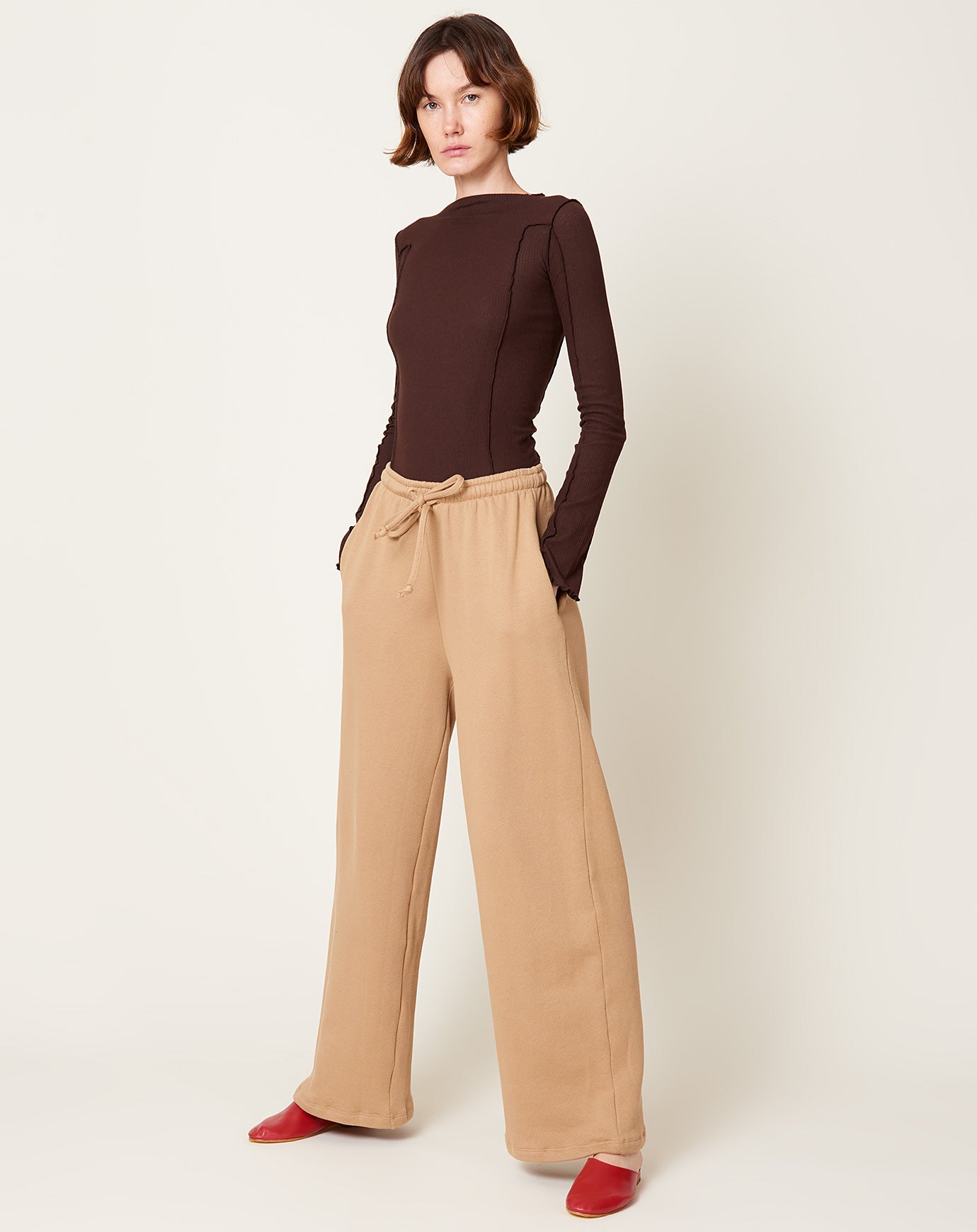 Baserange Ordu Sweatpants in Beige