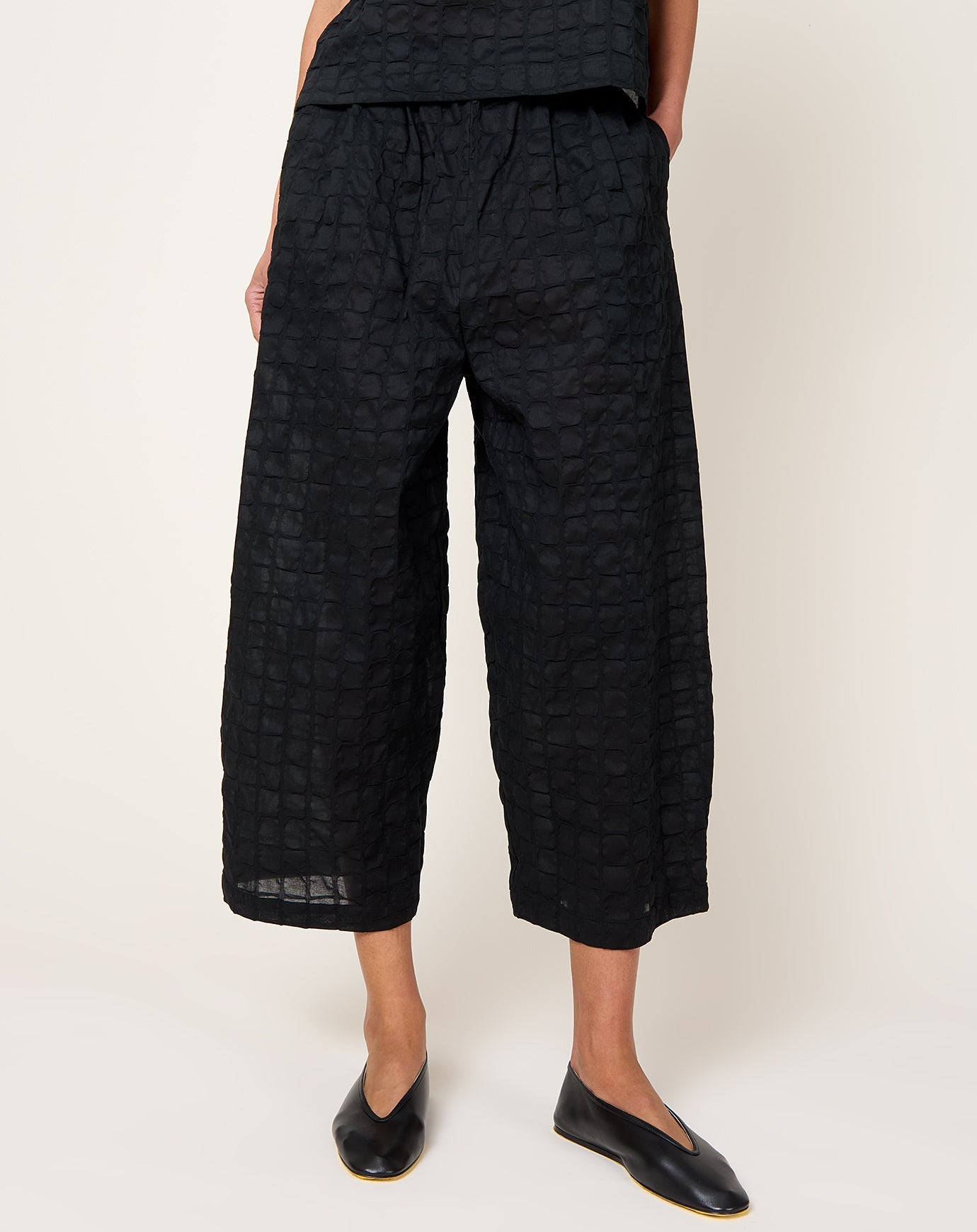 Black Crane Ripple Finish Wide Pants in Black