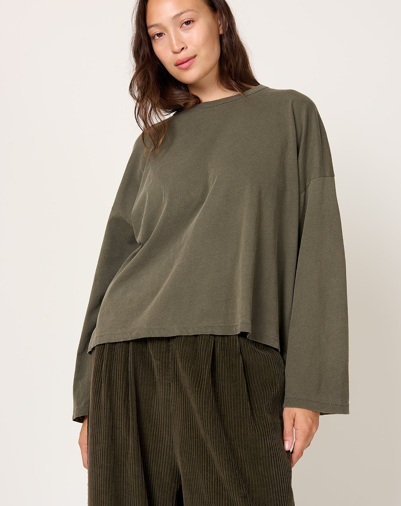 Black Crane Wide L/S Tee in Slate