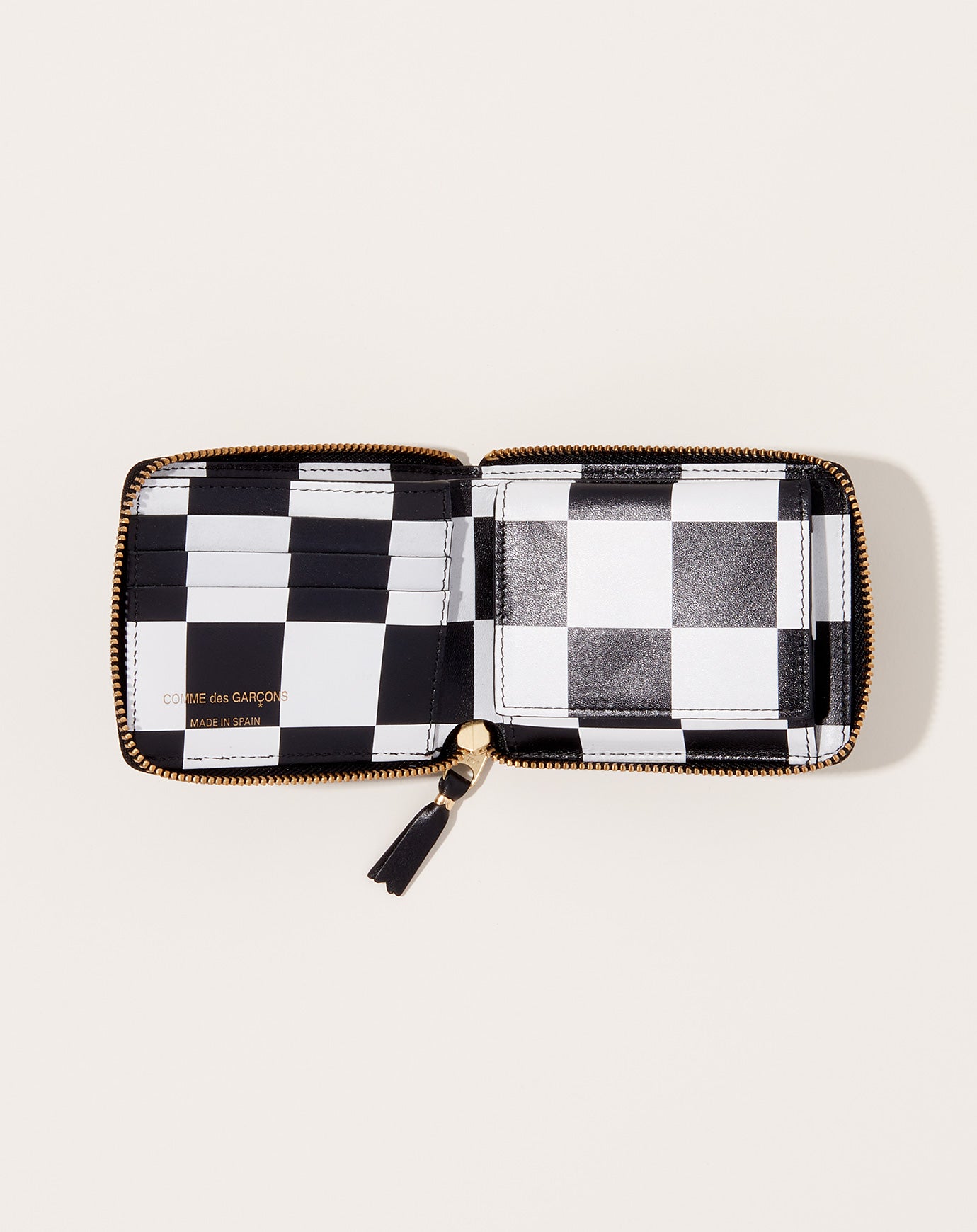 Comme des Garçons  Classic Print Full Zip Around Wallet in Black Check 