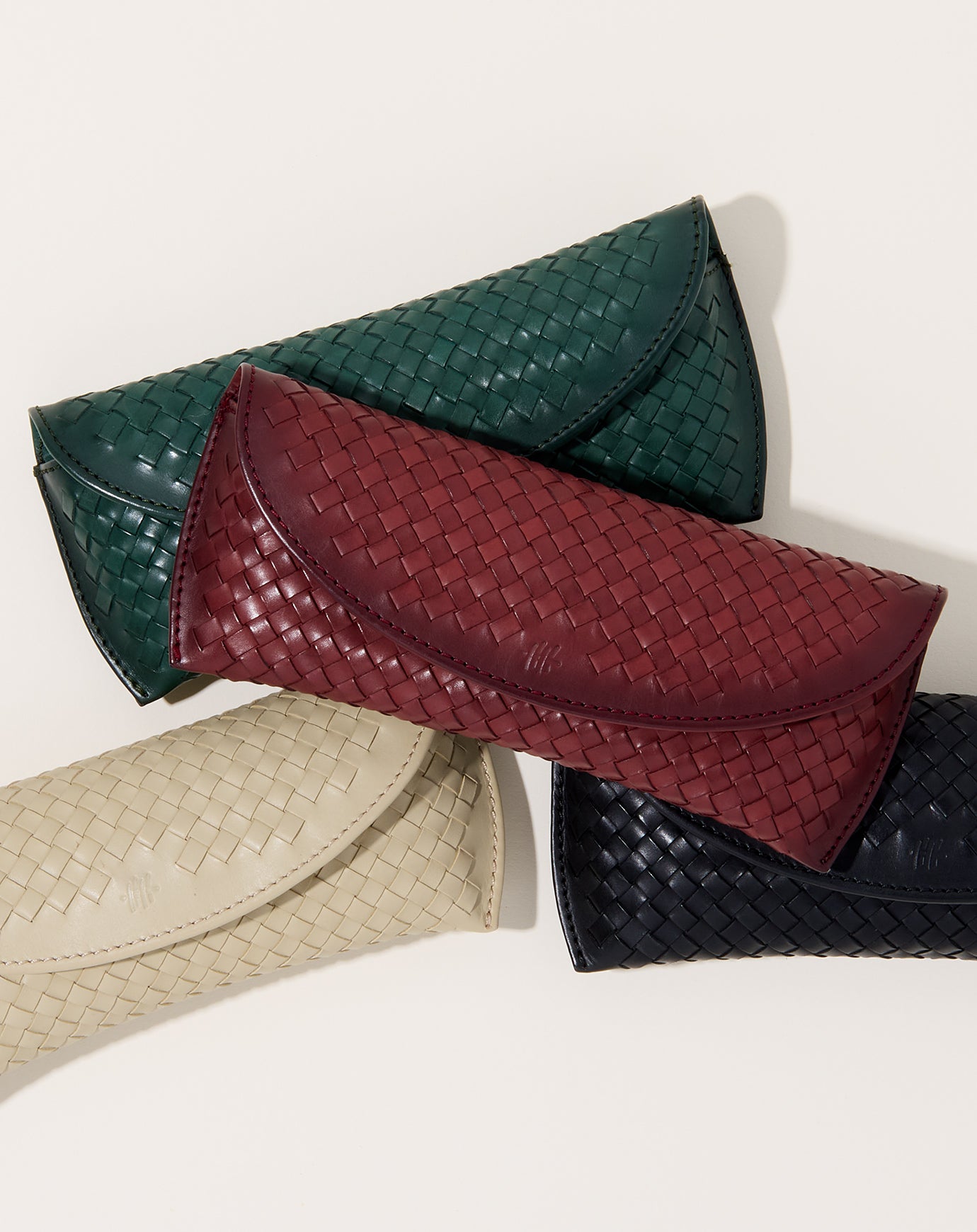 Dragon Diffusion Eyeglass Holder in Bordo