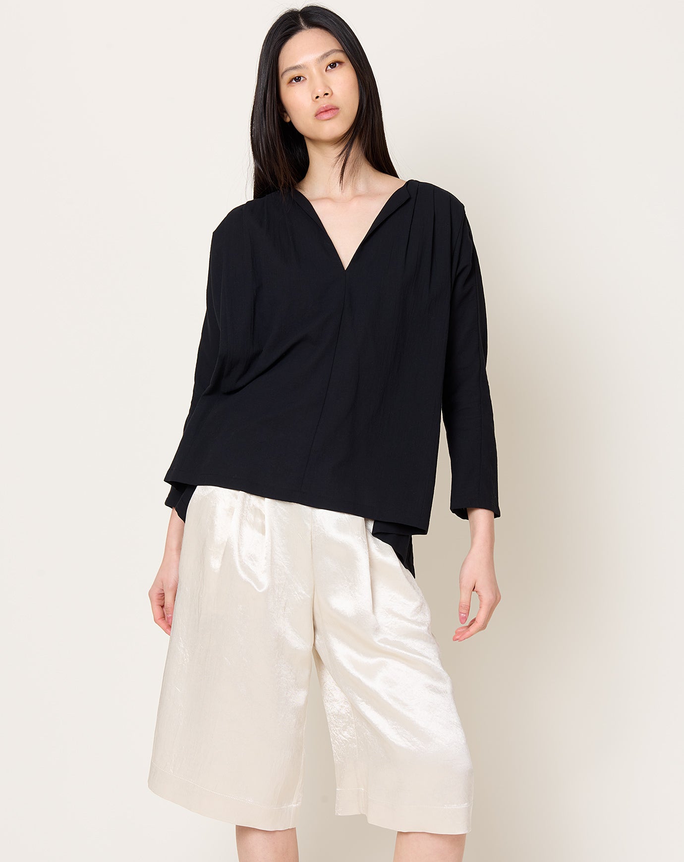 evam eva Cotton Tuck Pullover in Sumi