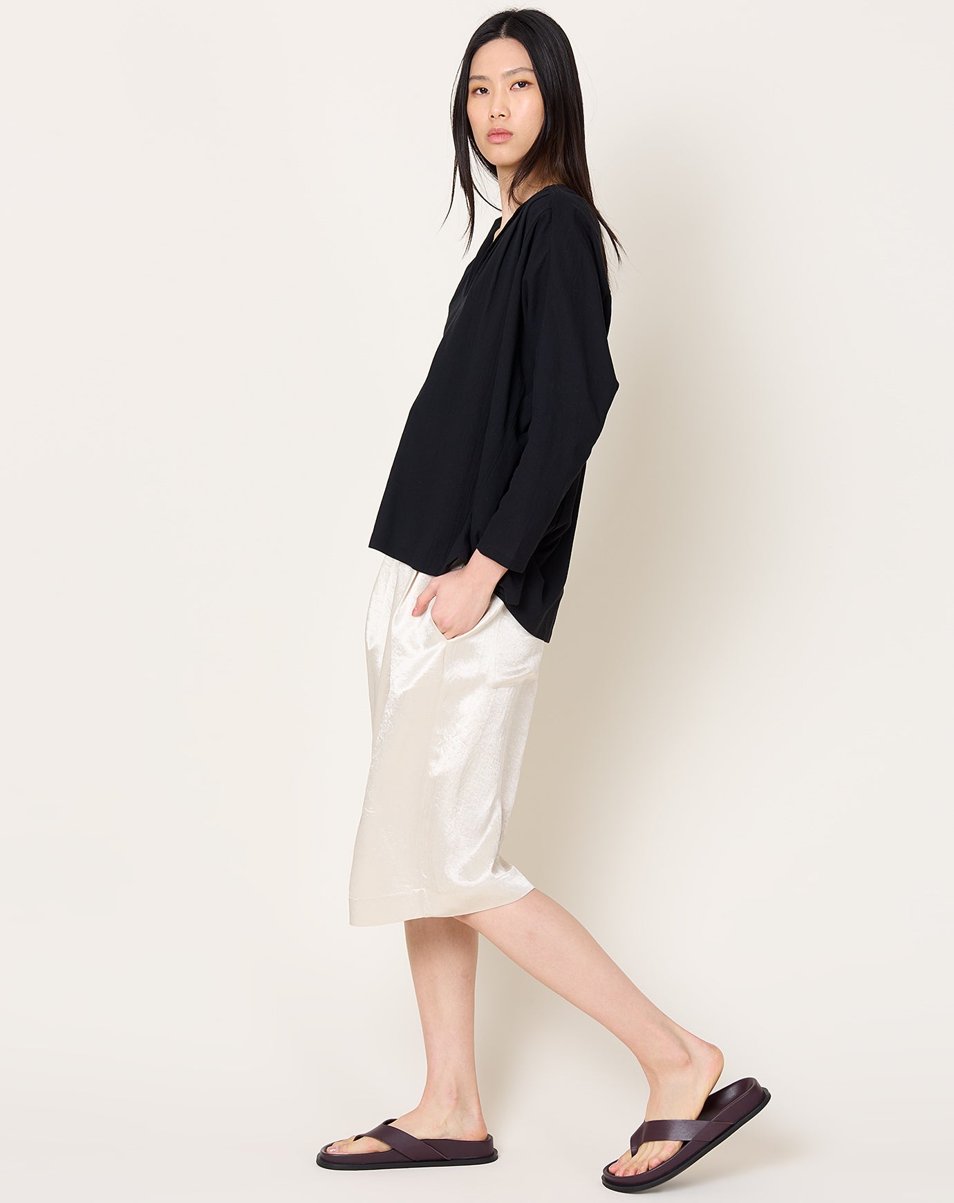 evam eva Cotton Tuck Pullover in Sumi