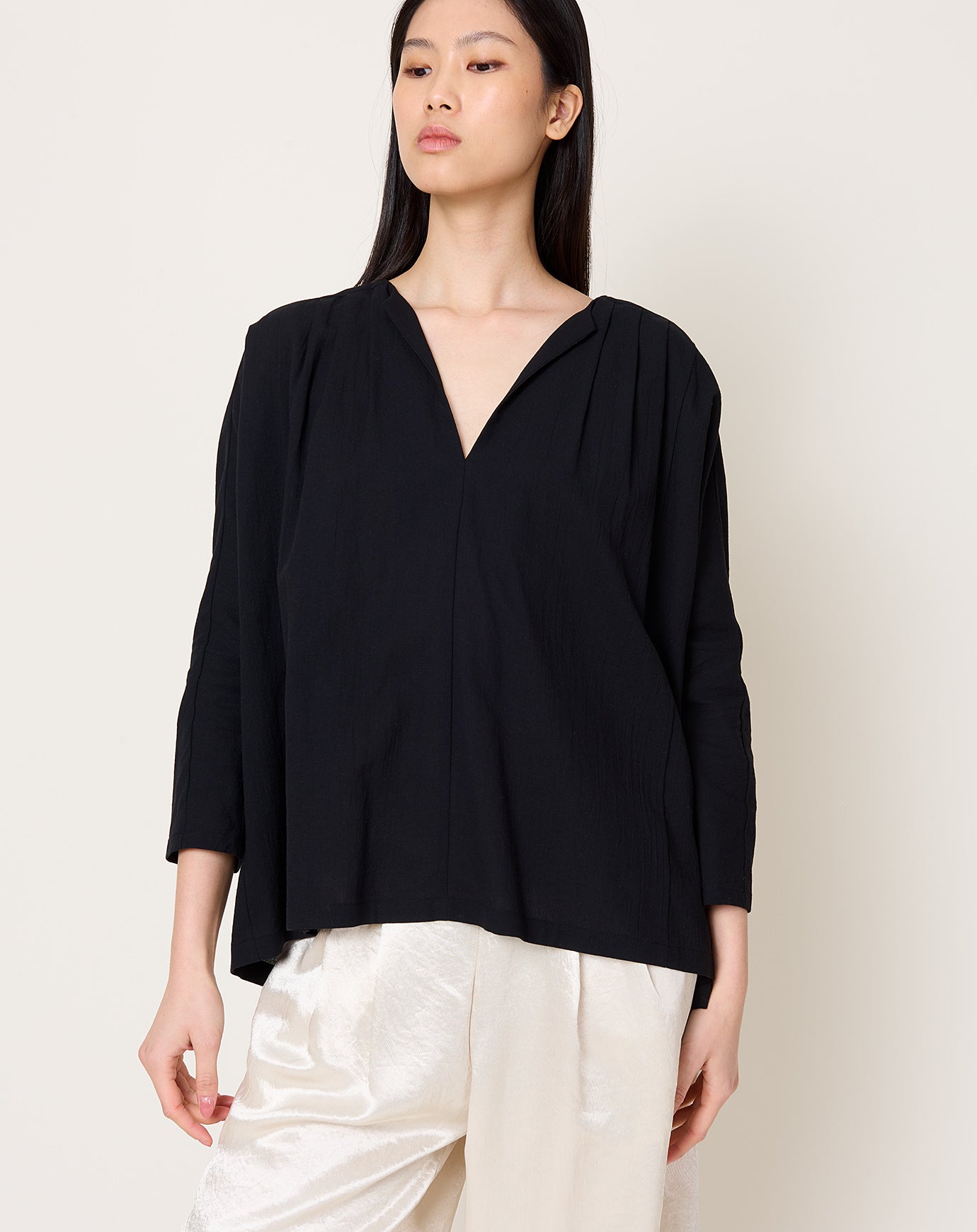 evam eva Cotton Tuck Pullover in Sumi
