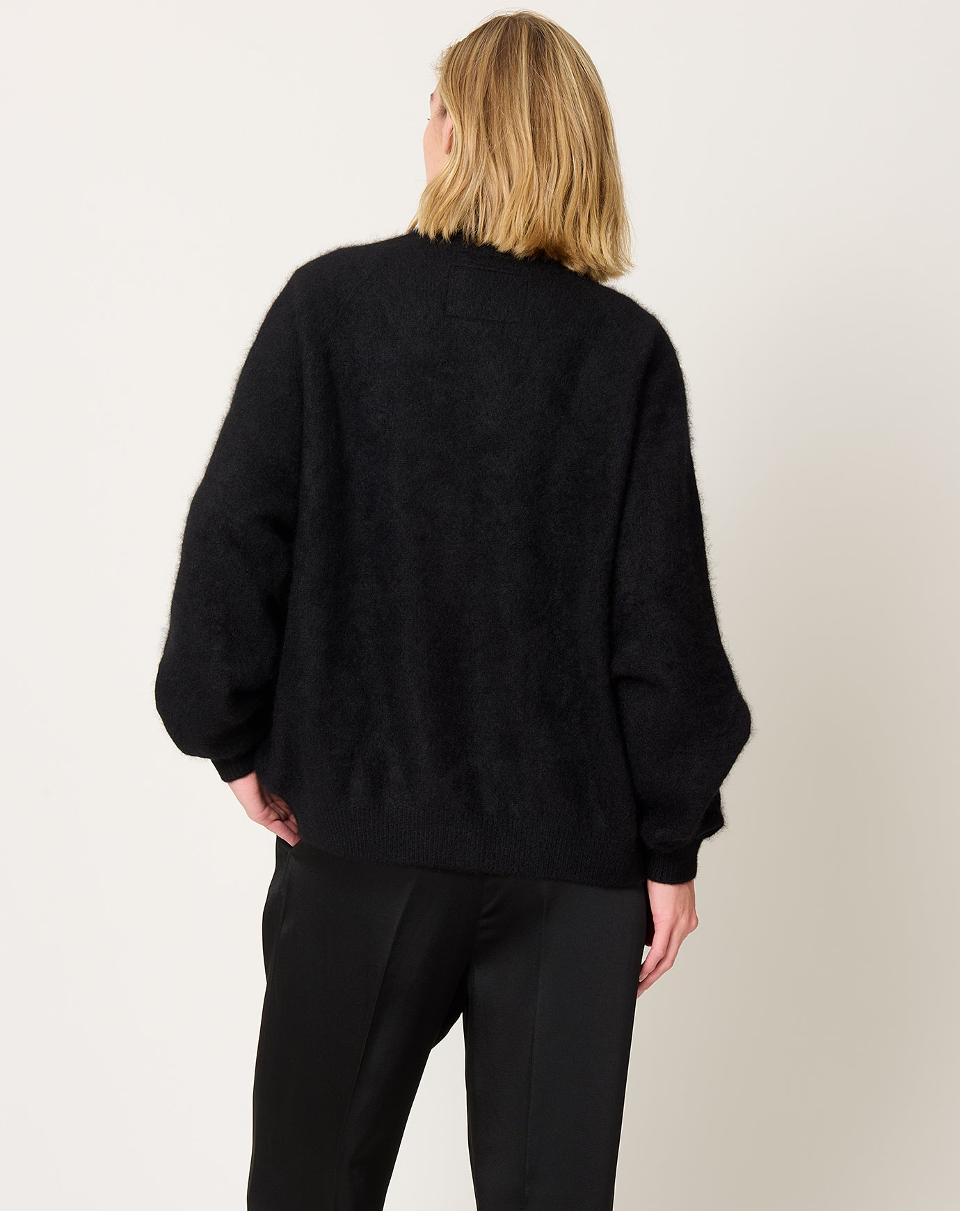 Frenckenberger Cashmere Silk Short Cardigan in Black