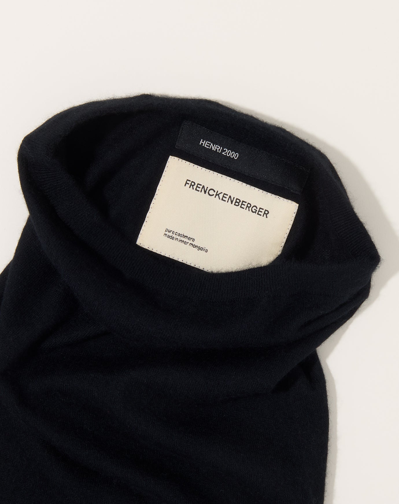 Frenckenberger Neck Tube in Black