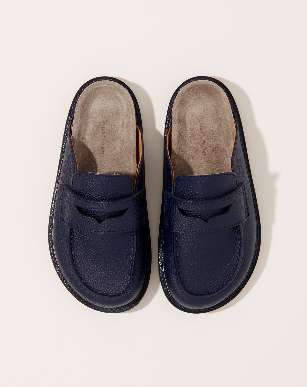 hender-scheme-morgan-dark- 