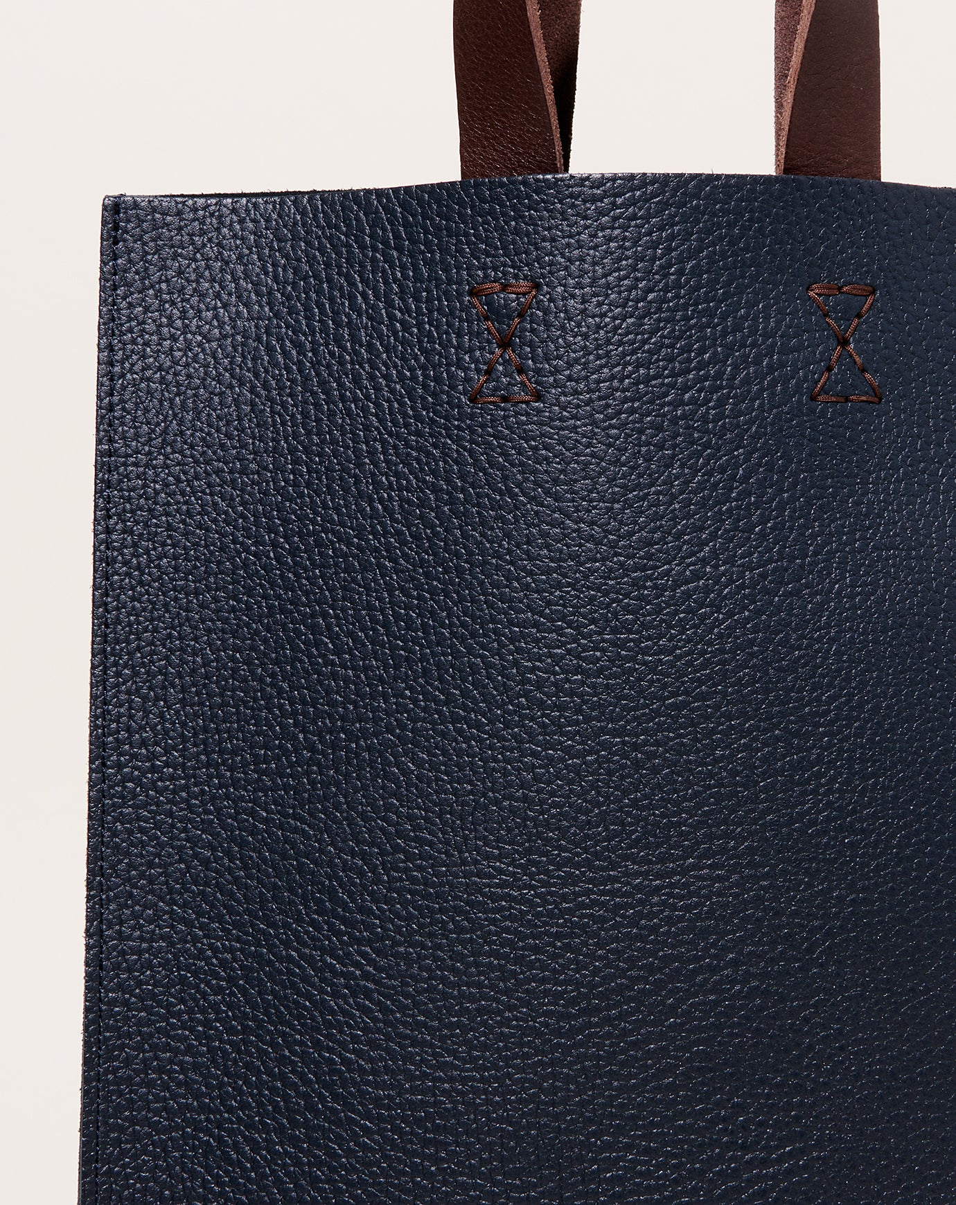Hender Scheme Paper Bag Big in Navy