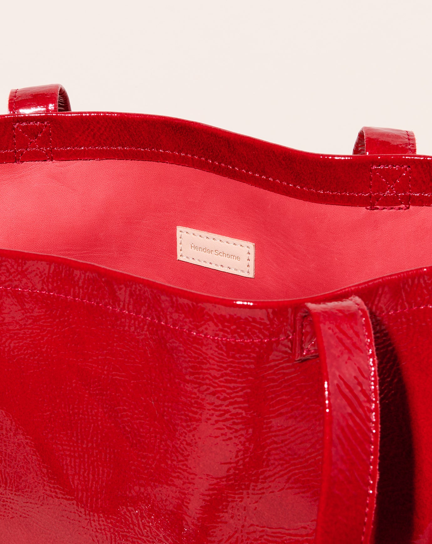 Hender Scheme Patent Horse Bag in Red