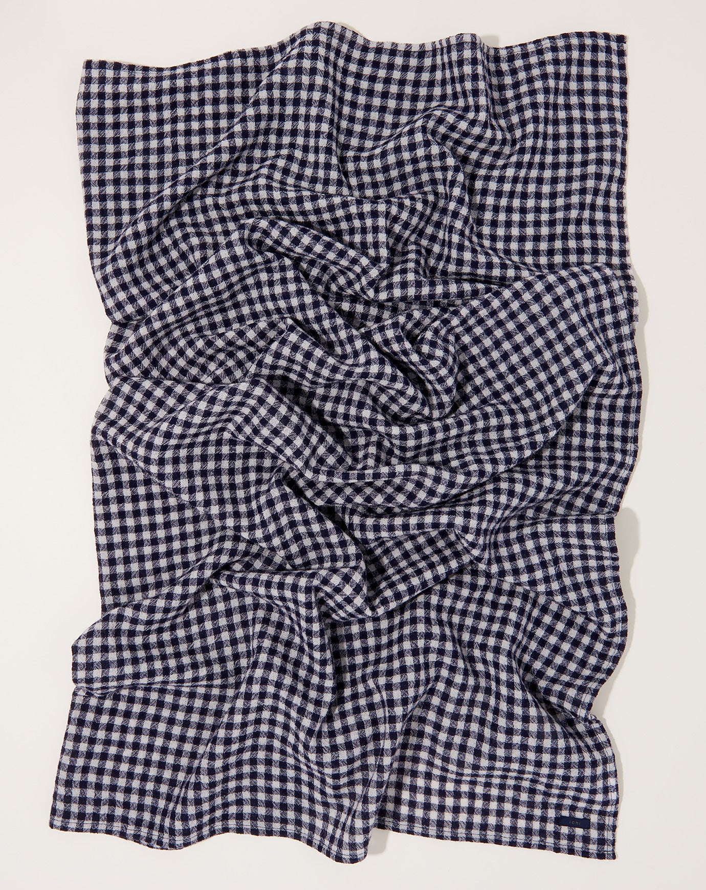 Ichi Check Stole in White and Navy