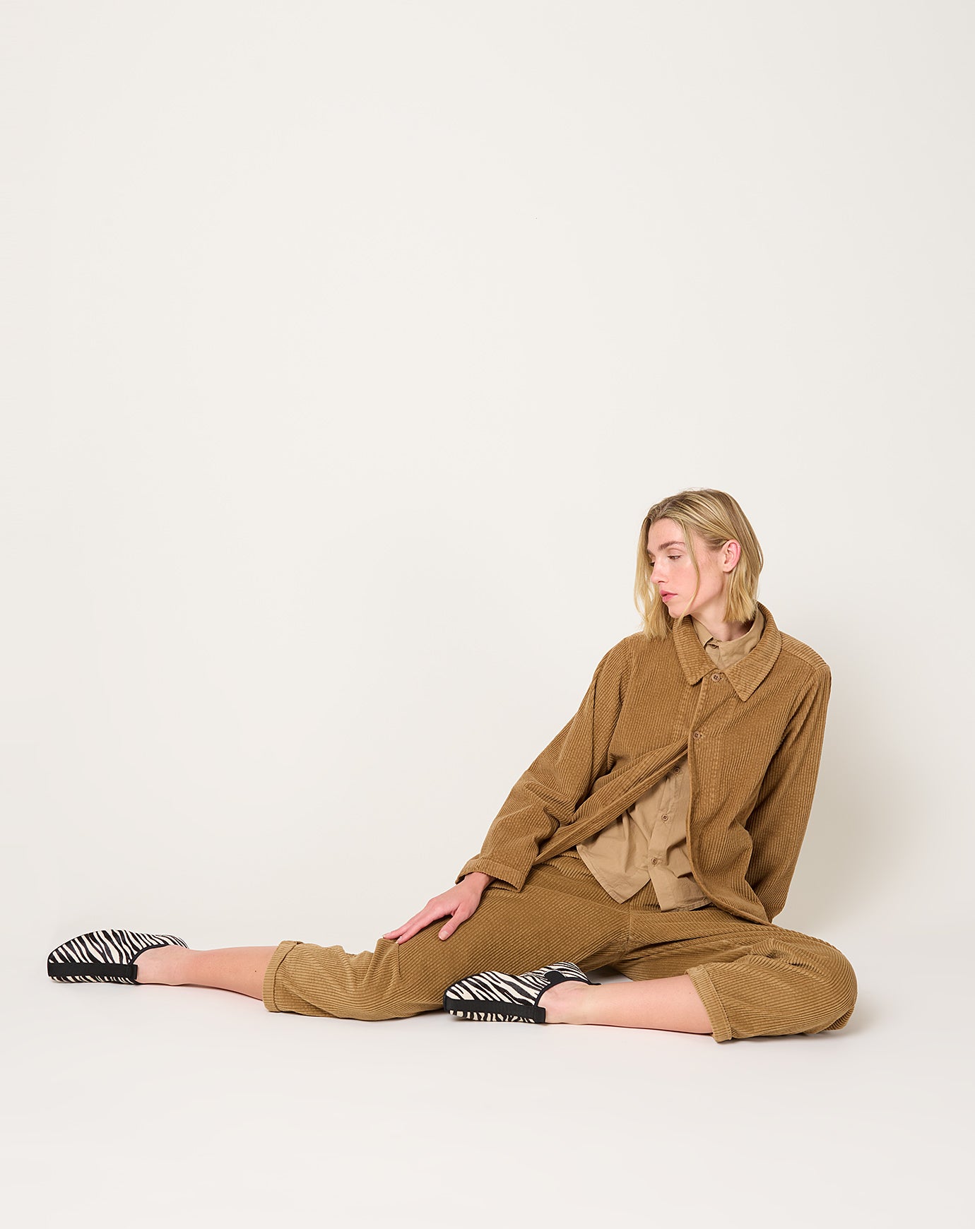 Labo.Art Paride Fine Wale Corduroy Pant in Camel