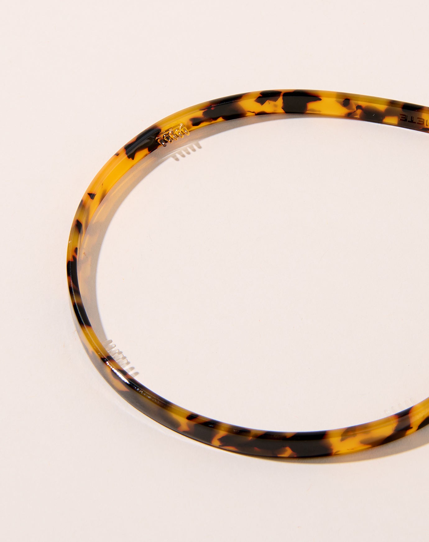 Machete Ultralight Thin Headband in Classic Tortoise