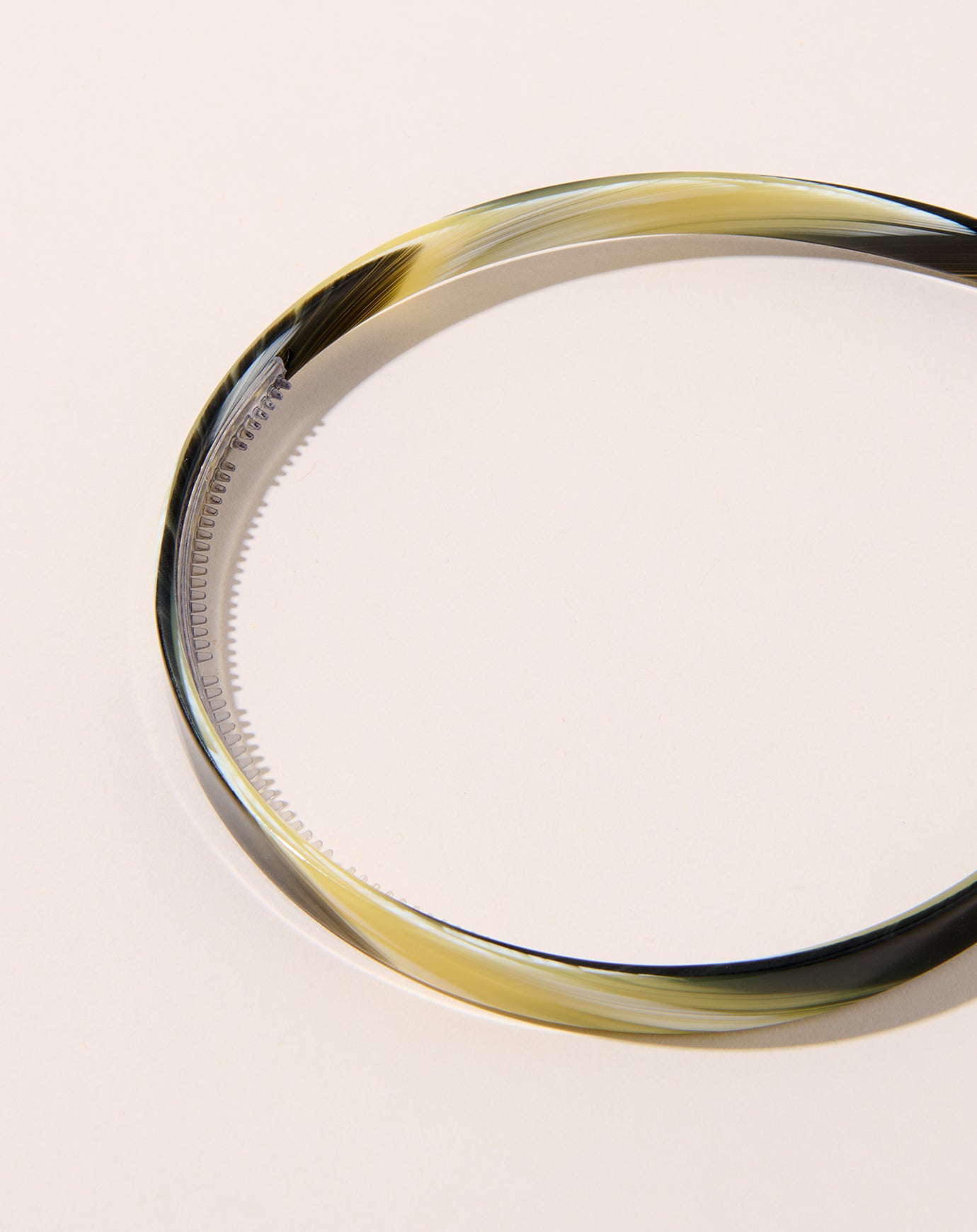 Machete Ultralight Thin Headband in Horn