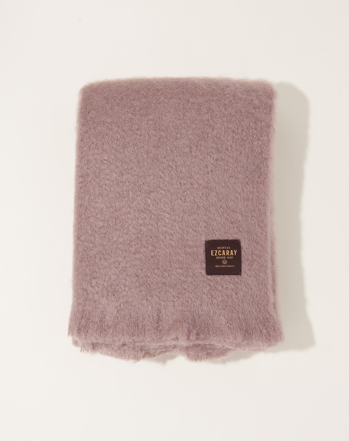 Mantas Ezcaray Mohair Lisos Throw in Beige