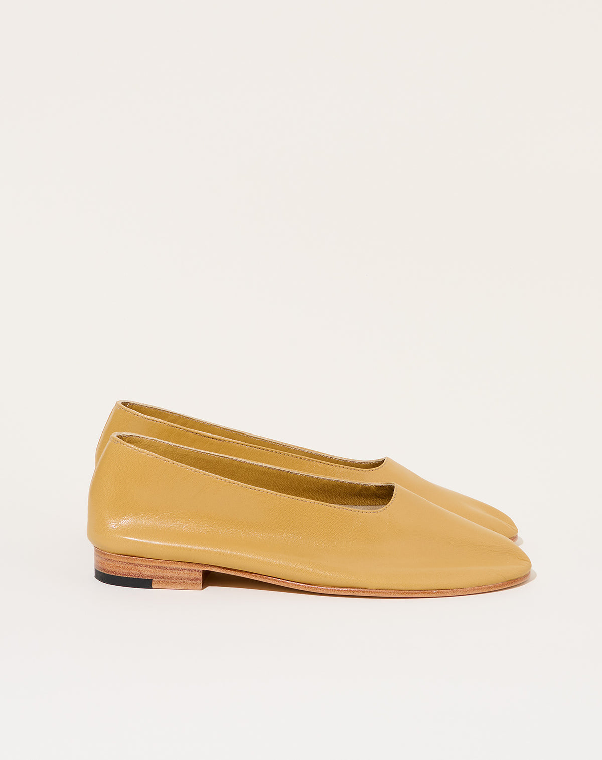 Glove in Twine | Martiniano | Covet + Lou | Covet + Lou