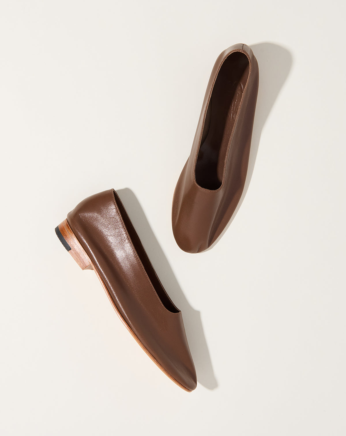 Glove in Vison | Martiniano | Covet + Lou | Covet + Lou