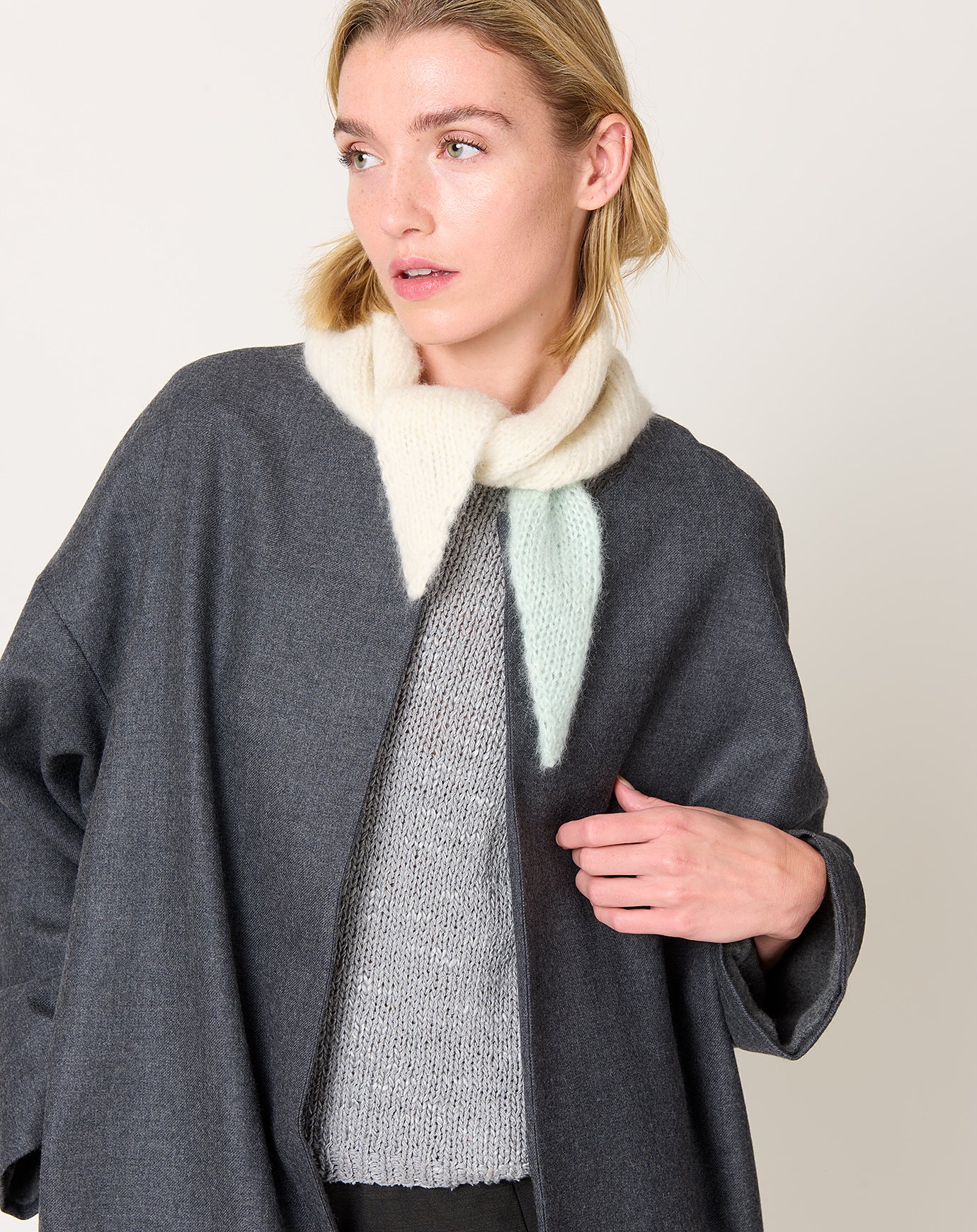 Trimo Neckerchief in Off White/Mint Green
