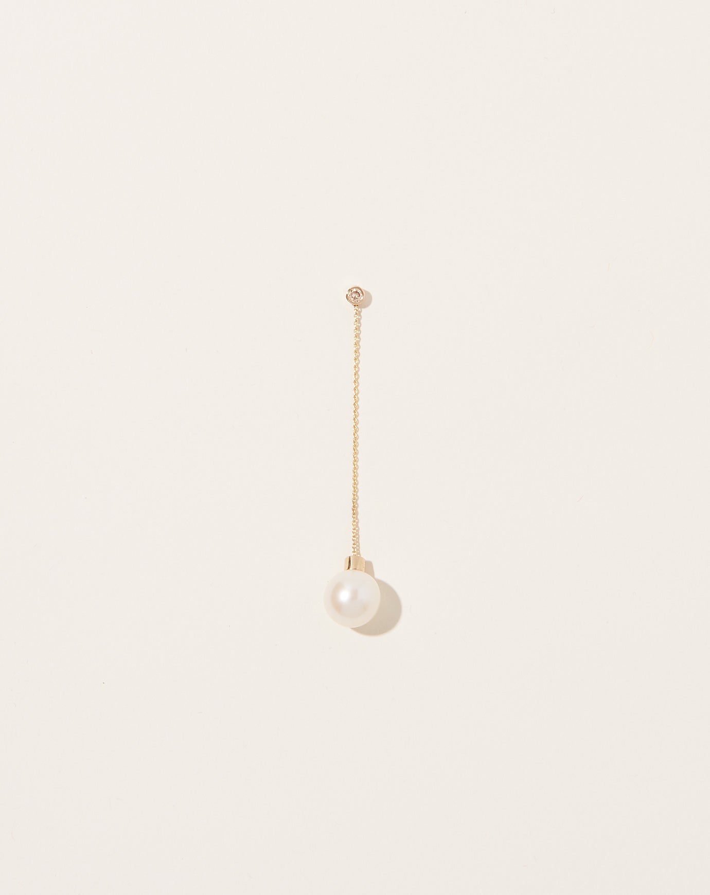 Quarry Iro Single Diamond and Pearl Earring in Gold