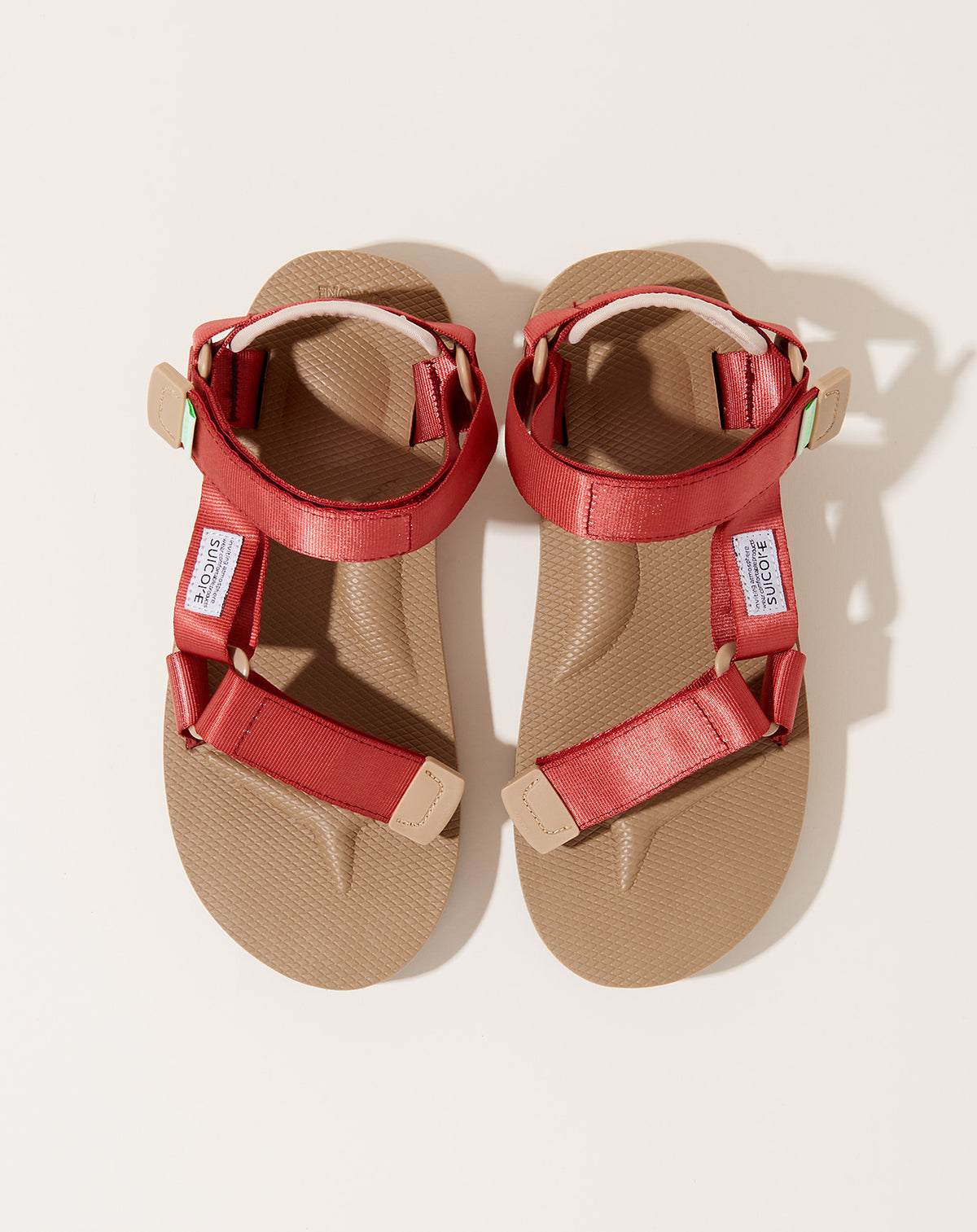 Suicoke Chin2-CAB Sandals Red Gold Nylon Straps Men’s US 9 Gorpcore Suicoke Moto-Cab Nylon Bandana Red | SOMEWHERE® main image 2