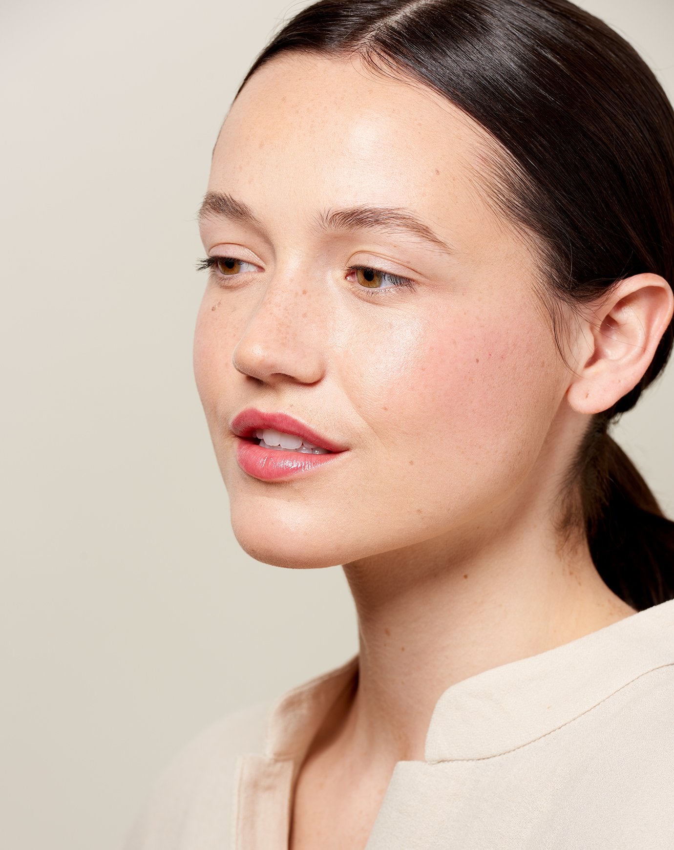 Henné Organics Lip Tint in Azalea