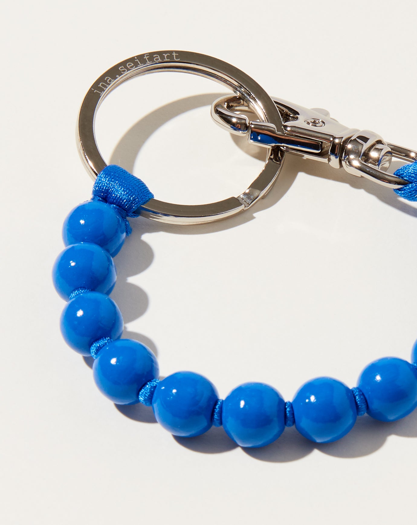 Ina Seifart Perlen Short Keyholder in Blue on Blue