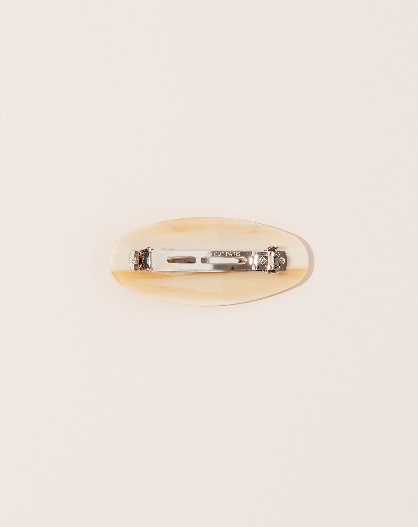 Machete Jumbo Oval Clip in Alabaster