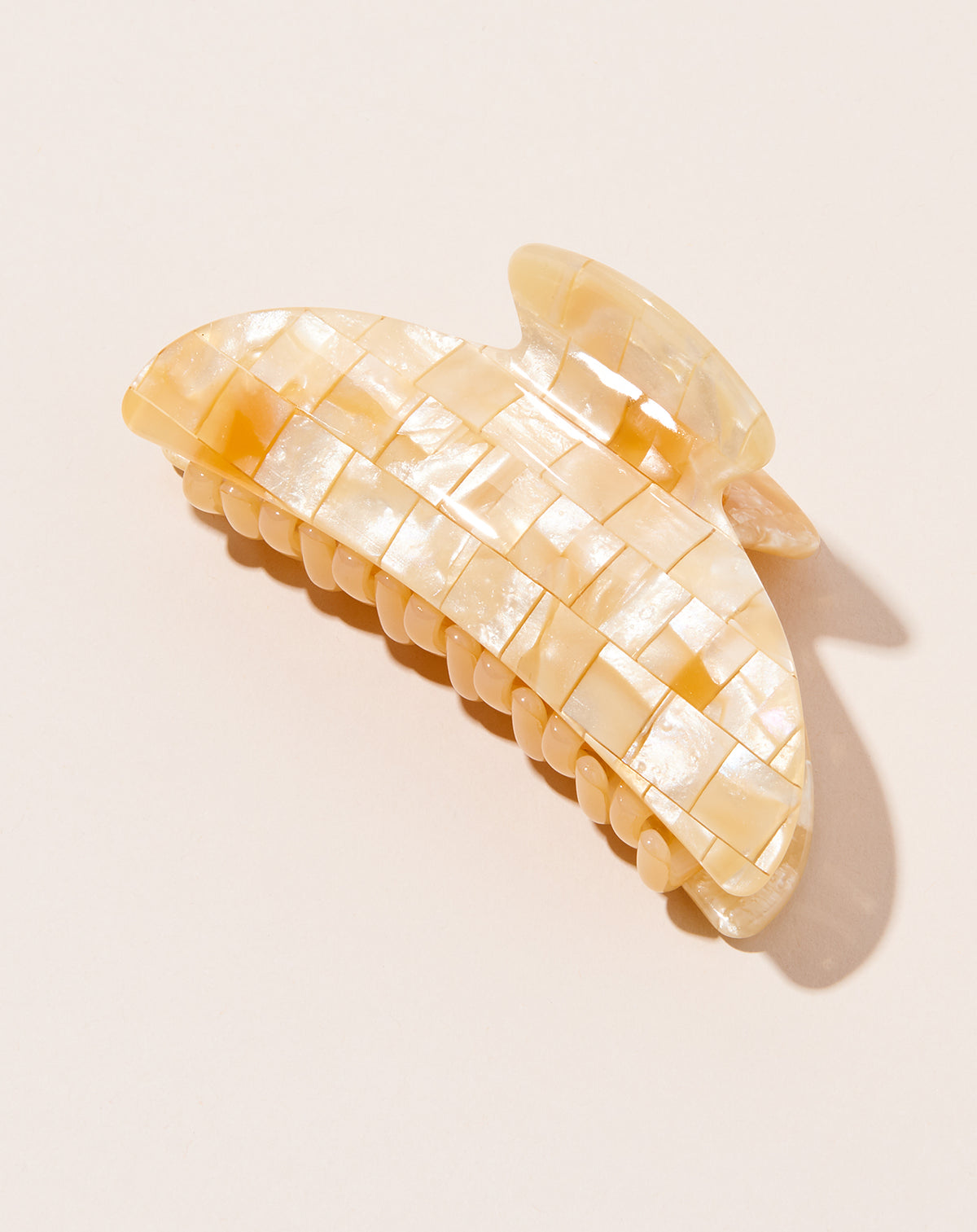 Grande Heirloom Claw in Sea Shell Checker main image 0