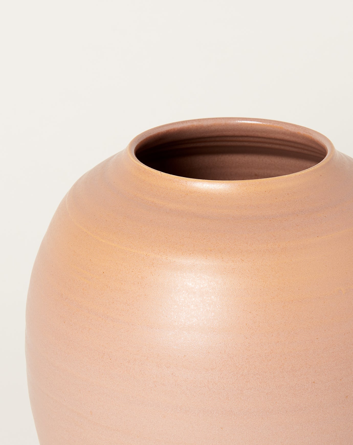 Myrth Ceramics Moon in Mesa