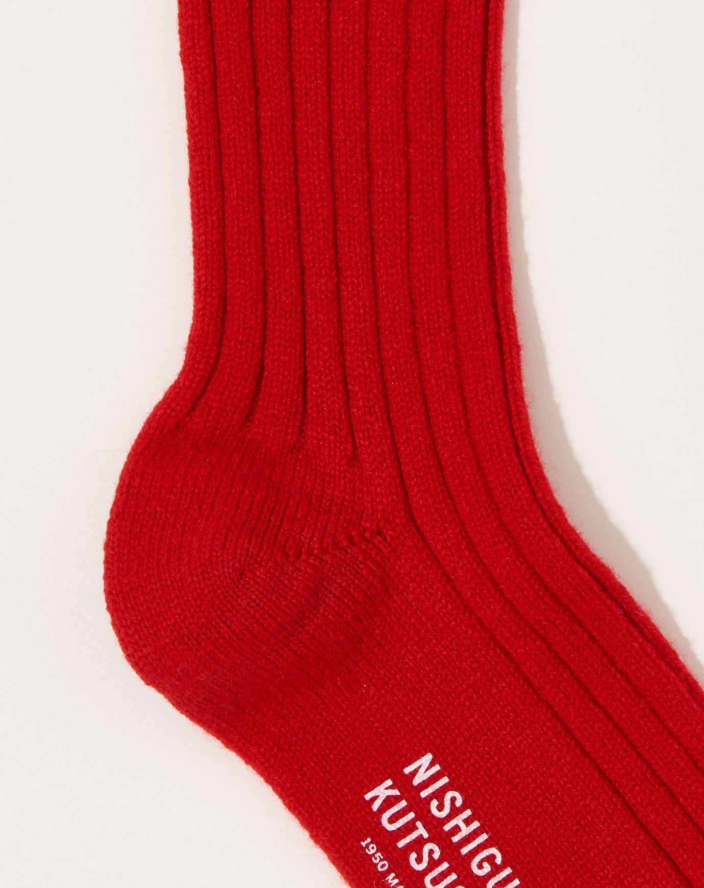 Nishiguchi Kutsushita Cashmere Ribbed Socks in Sunset Red