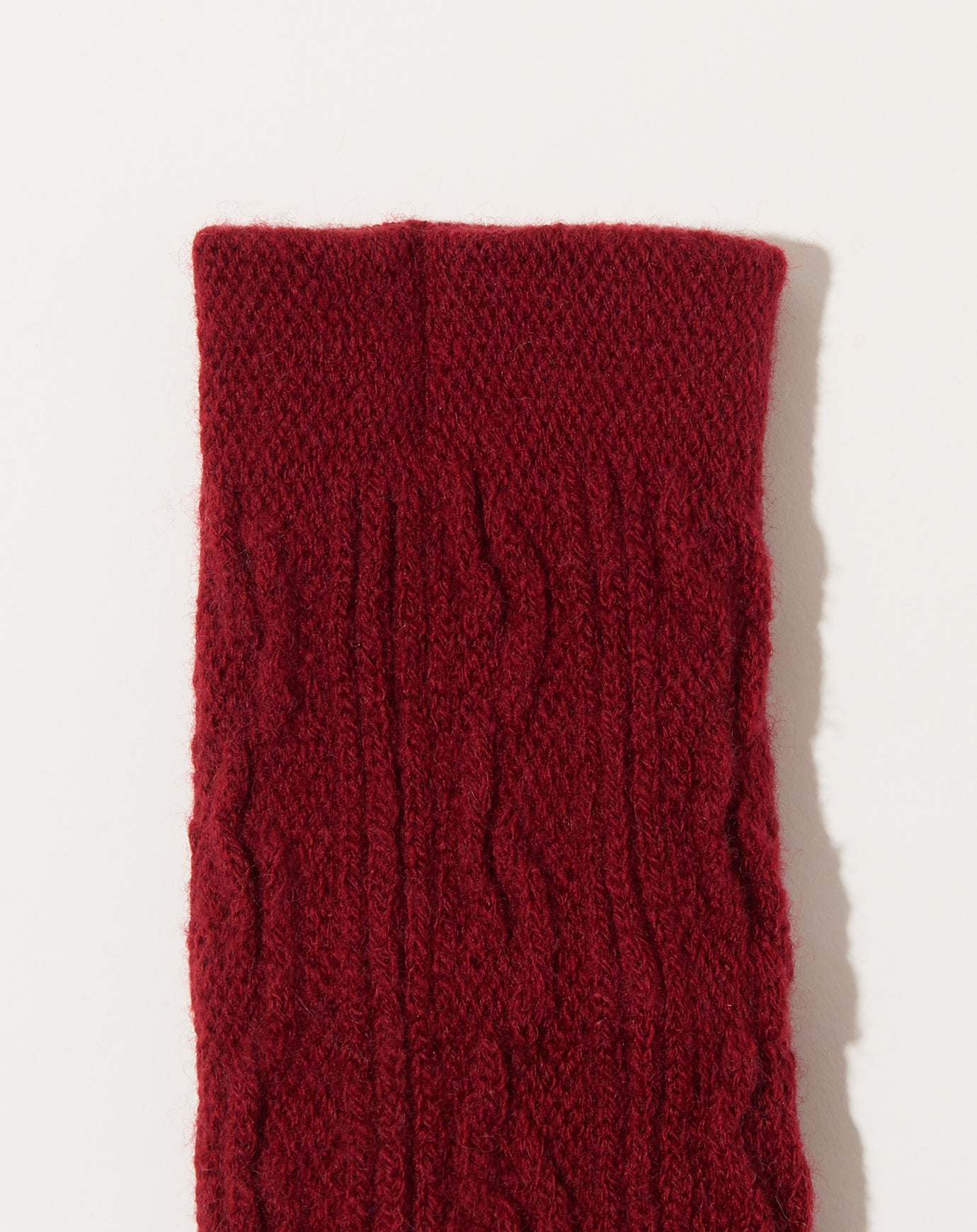 Nishiguchi Kutsushita Wool Hand Warmers in Bordeux