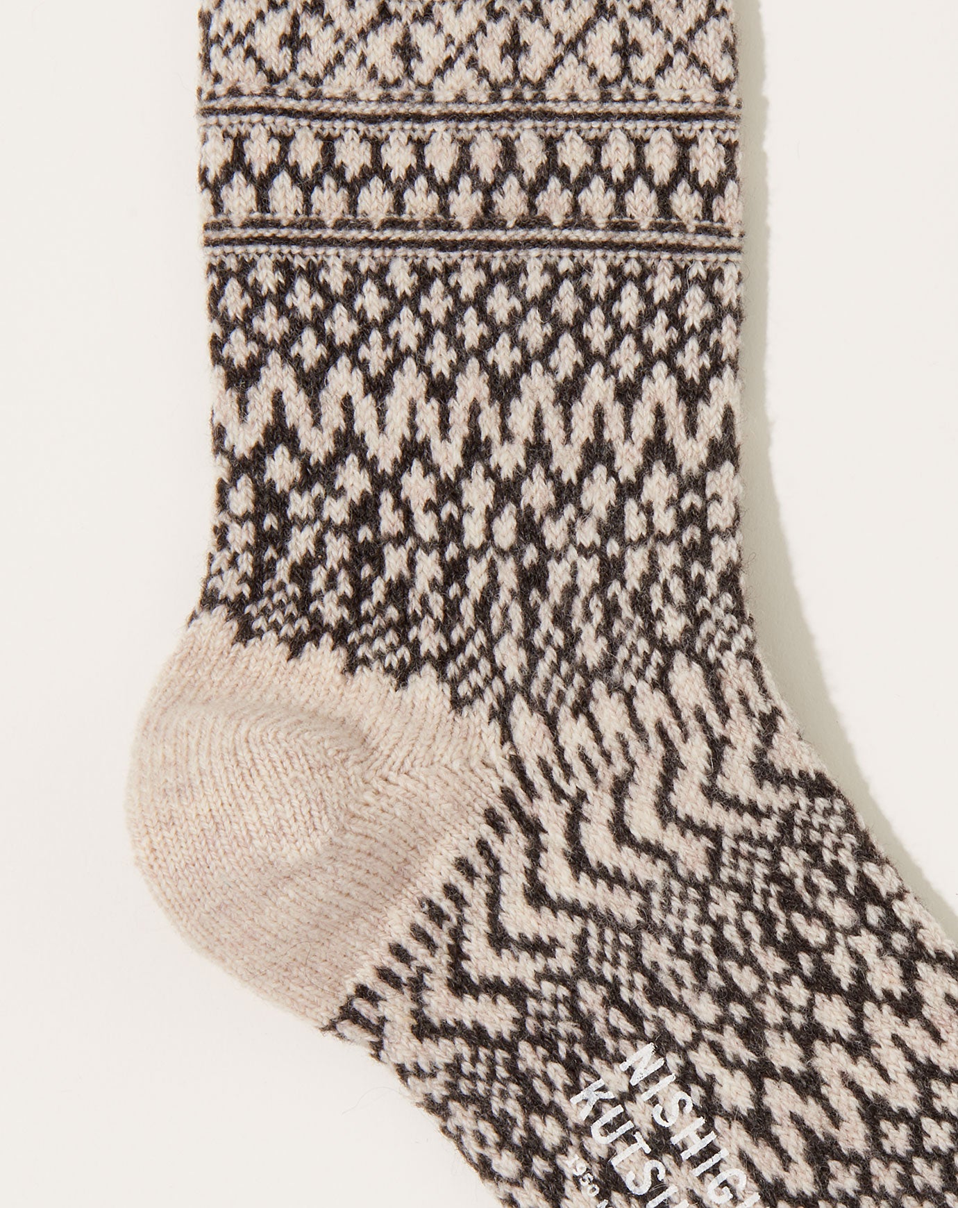 Nishiguchi Kutsushita Wool Jacquard Socks in Oatmeal