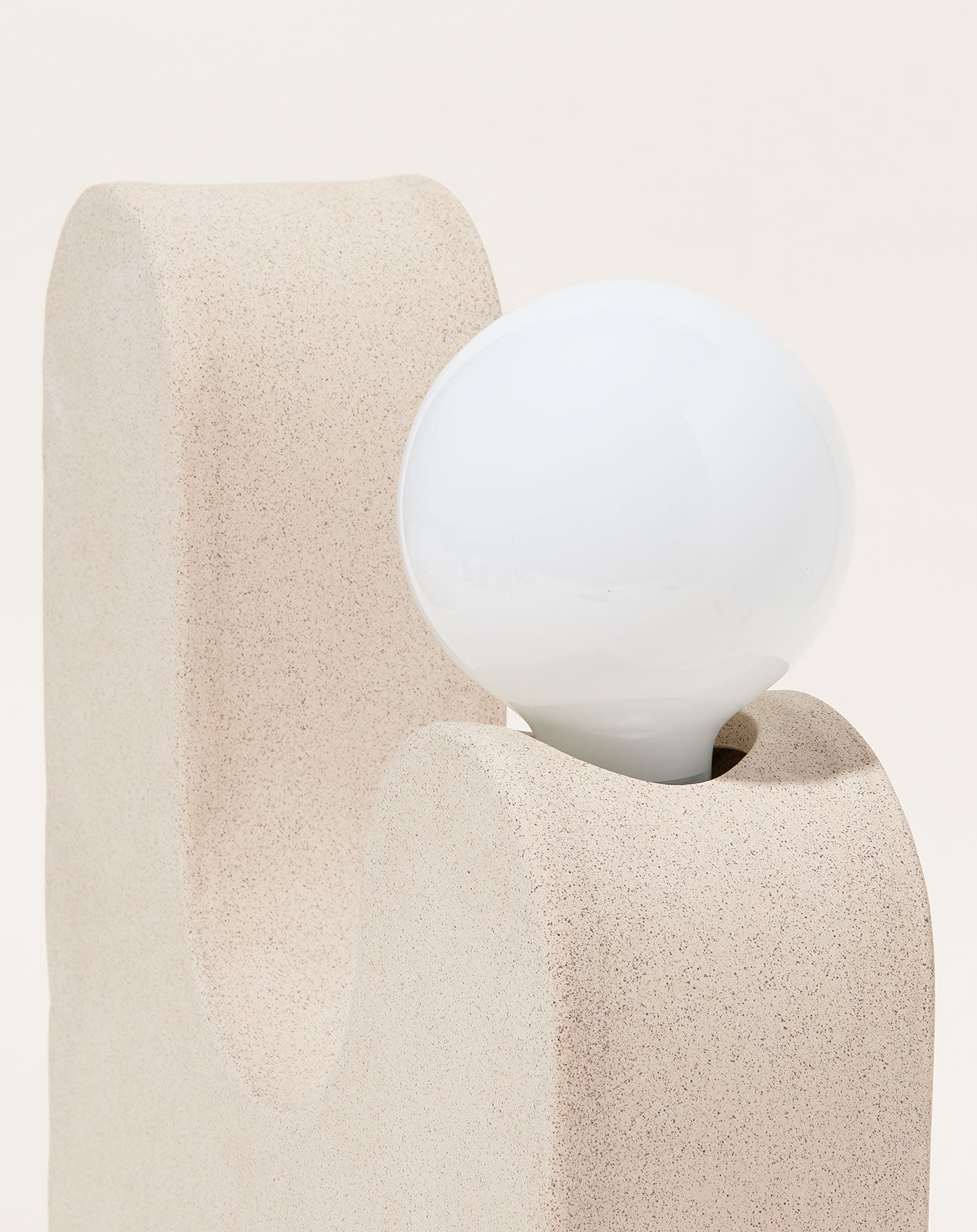 SIN Rolling Hills Table Lamp in Speckled