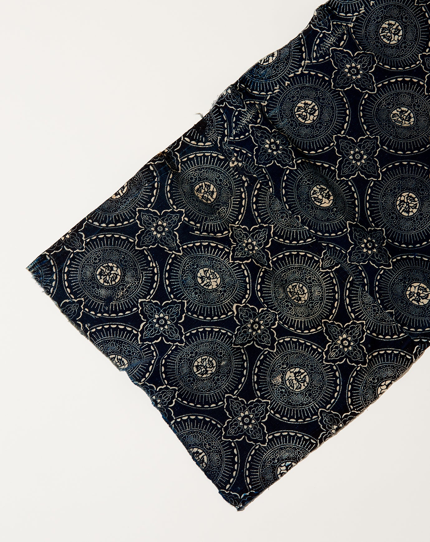 Vintage Japanese Medalion Scarf