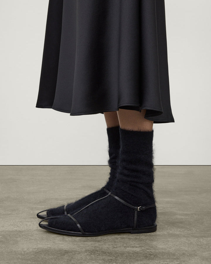 Lisa Yang Brushed Socks in Black