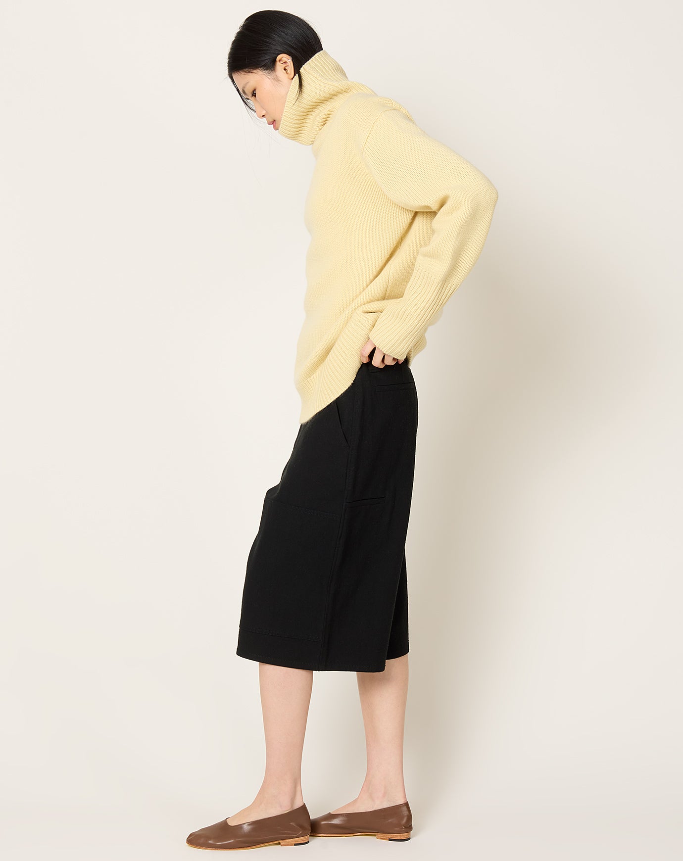 6397 Big Short in Black