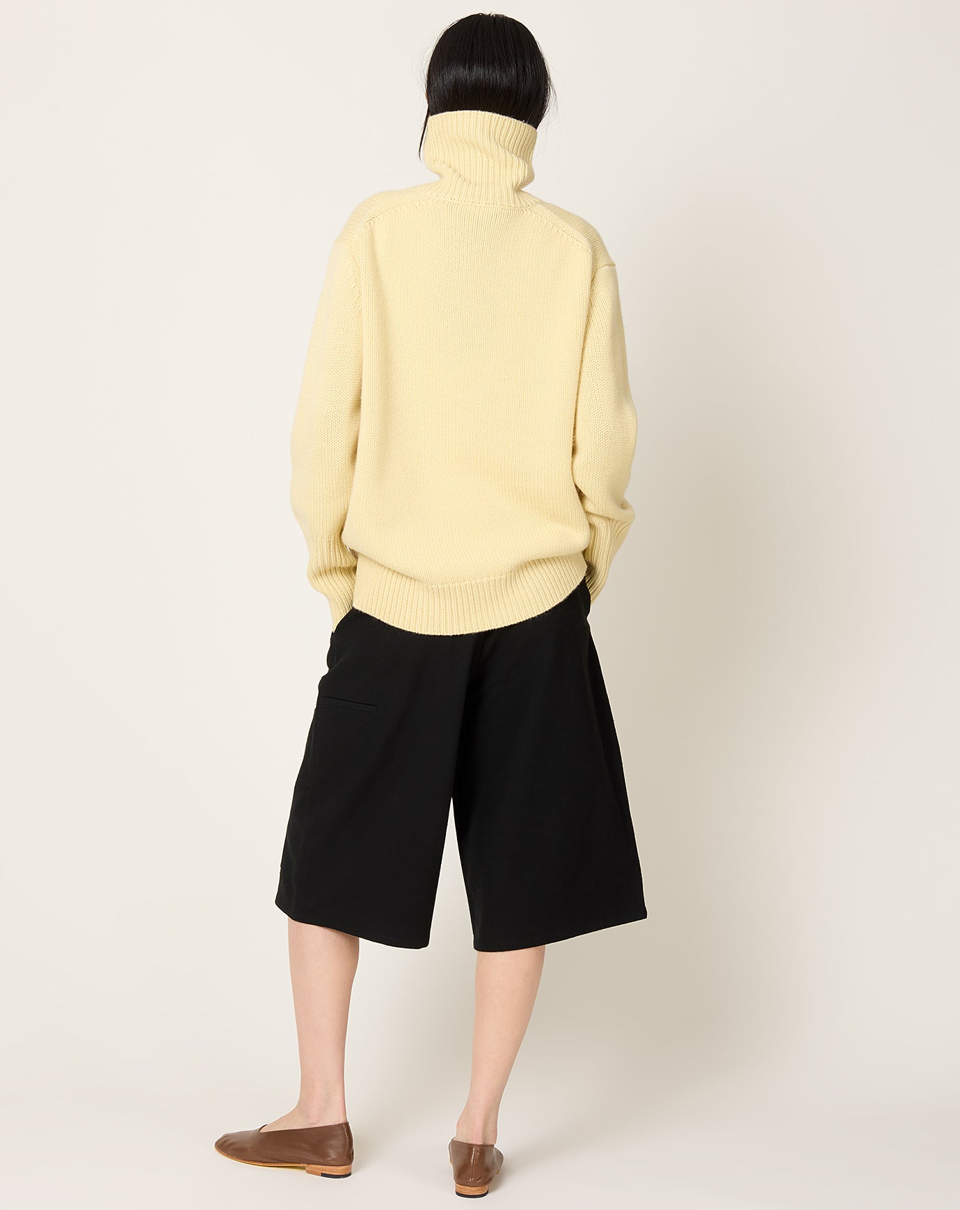 6397 Big Short in Black