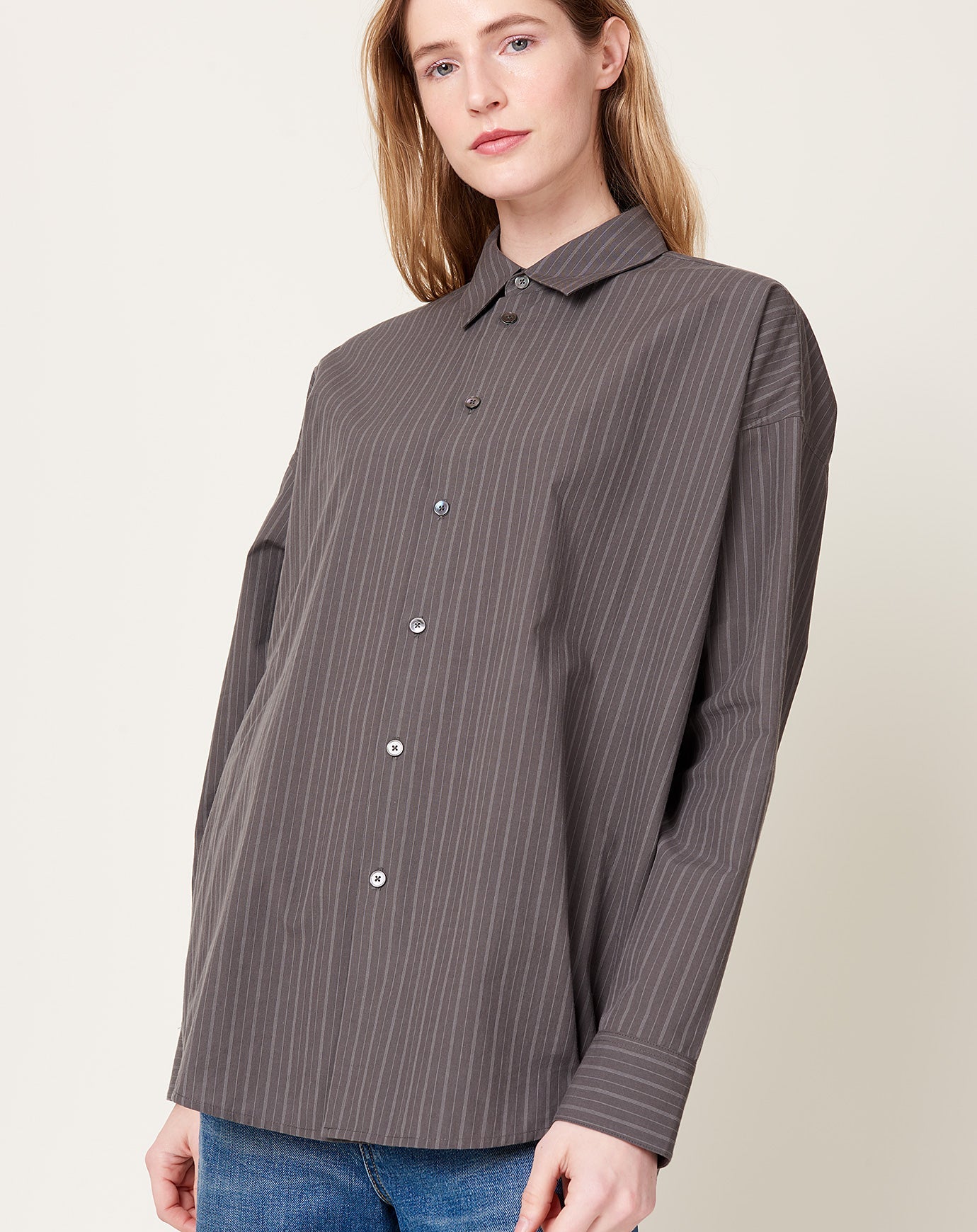 6397 Clean Uniform Shirt in Washed Black Stripe