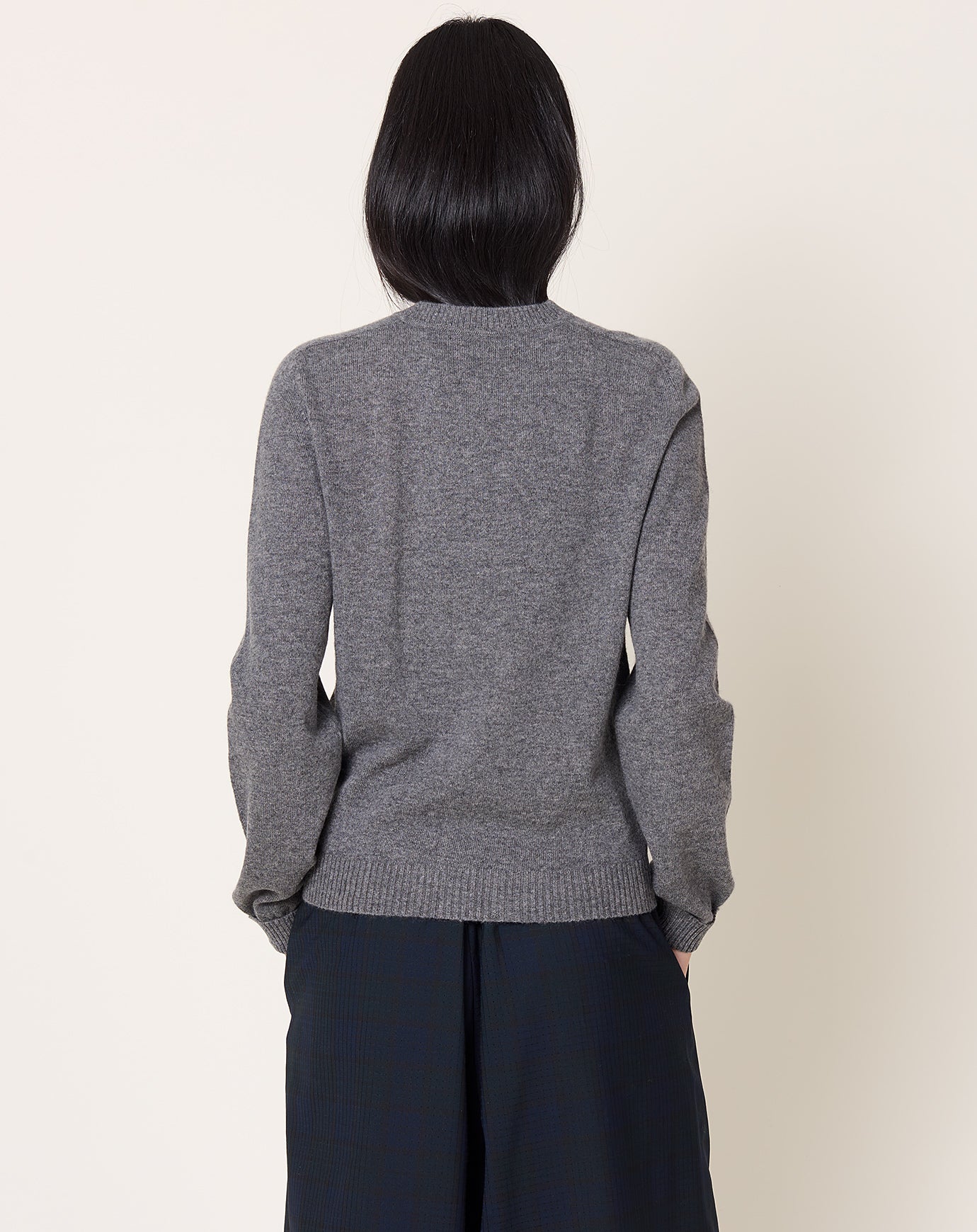 6397 Crew Cardigan in Iron