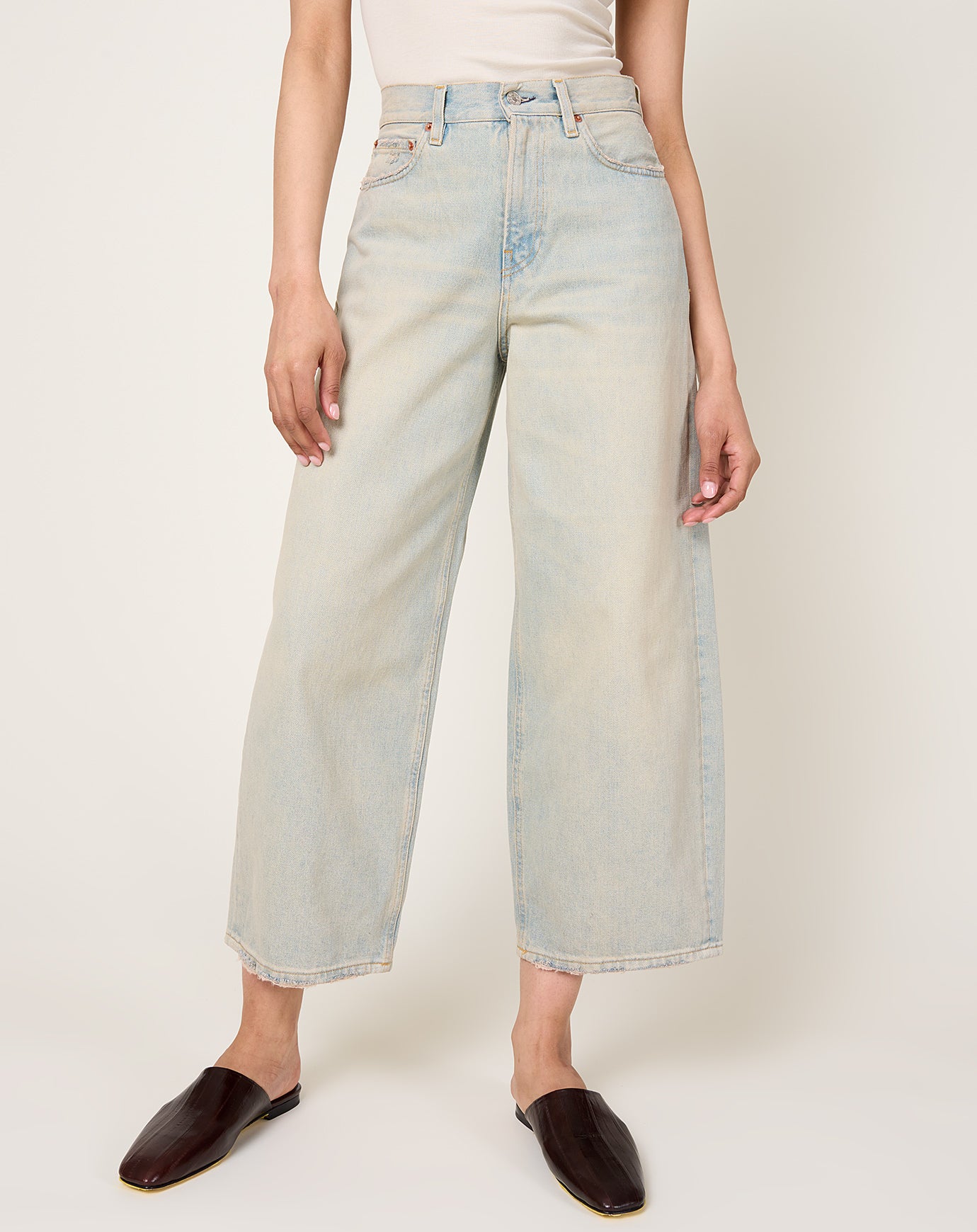 6397 Cropped Roomy Jean in Geyser Blue