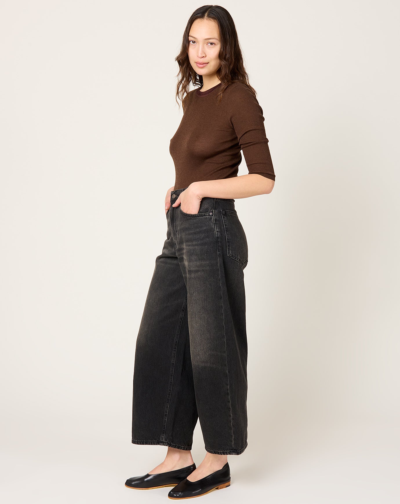 6397 Cropped Roomy Jean in Mineral Black